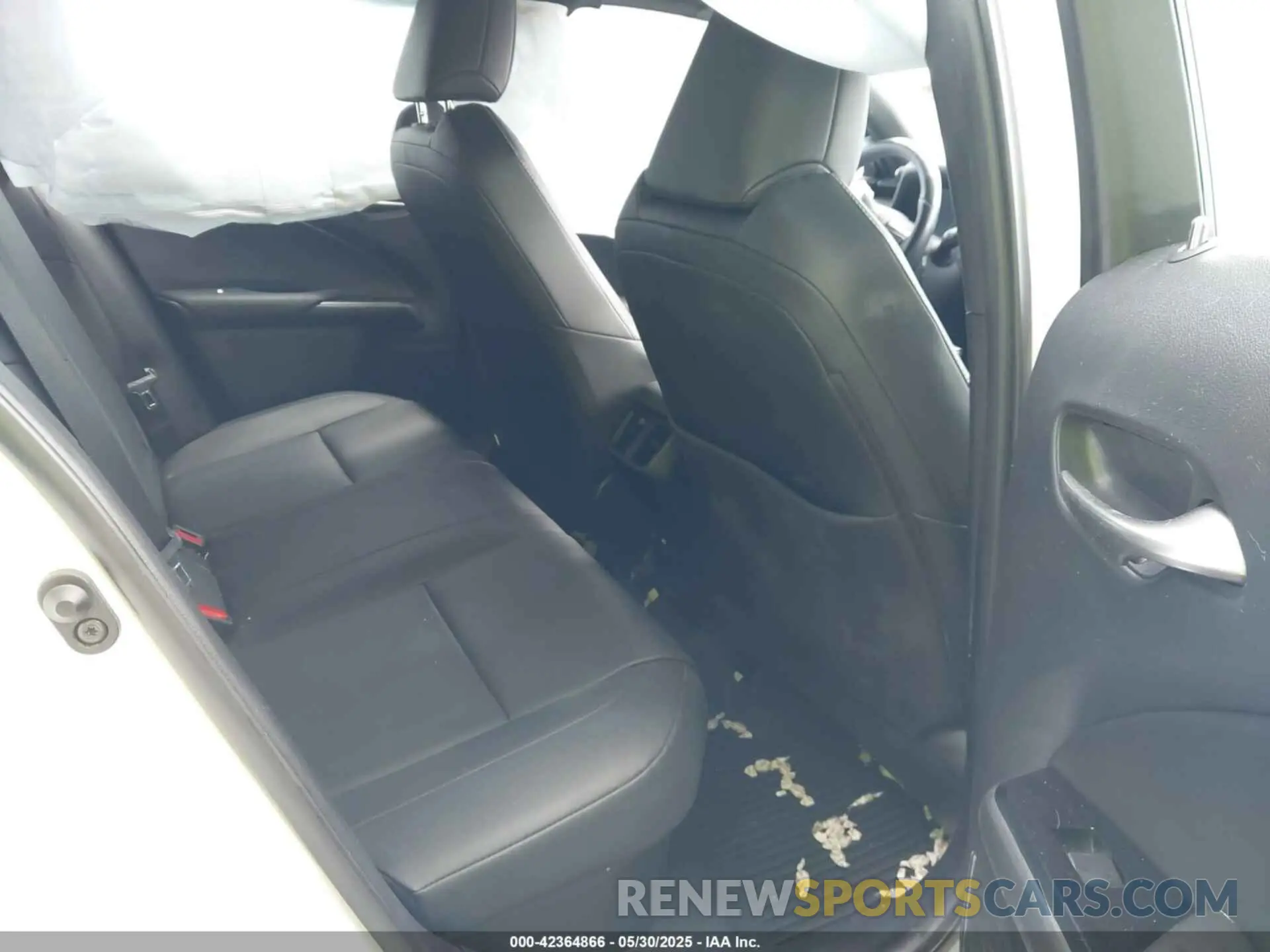 8 Photograph of a damaged car JTHP9JBHXL2026917 LEXUS UX 250H 2020
