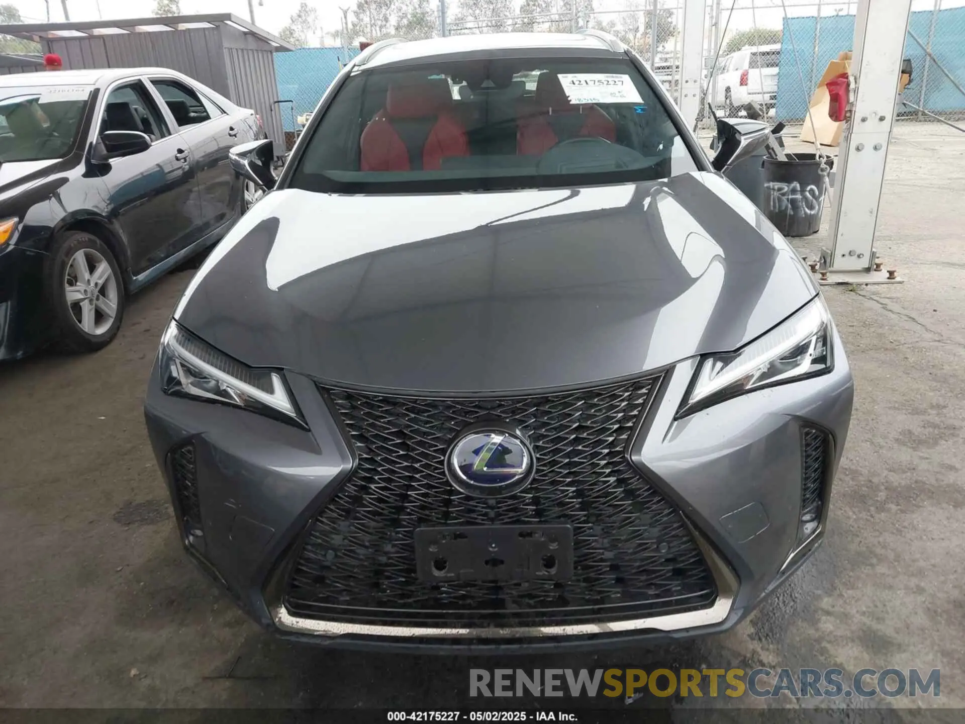 13 Фотография поврежденного автомобиля JTHR9JBH0L2025493 LEXUS UX 250H 2020