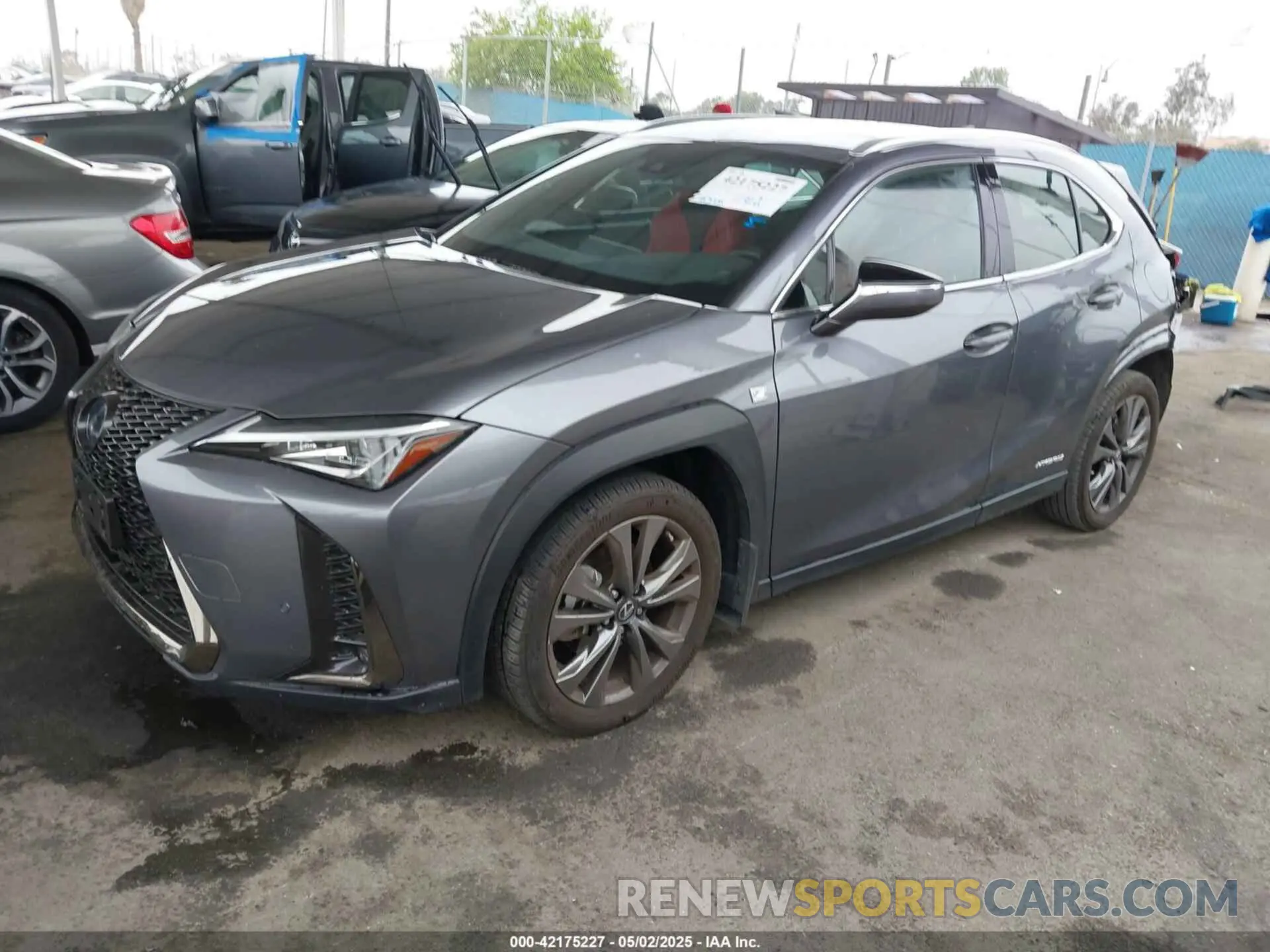 2 Фотография поврежденного автомобиля JTHR9JBH0L2025493 LEXUS UX 250H 2020