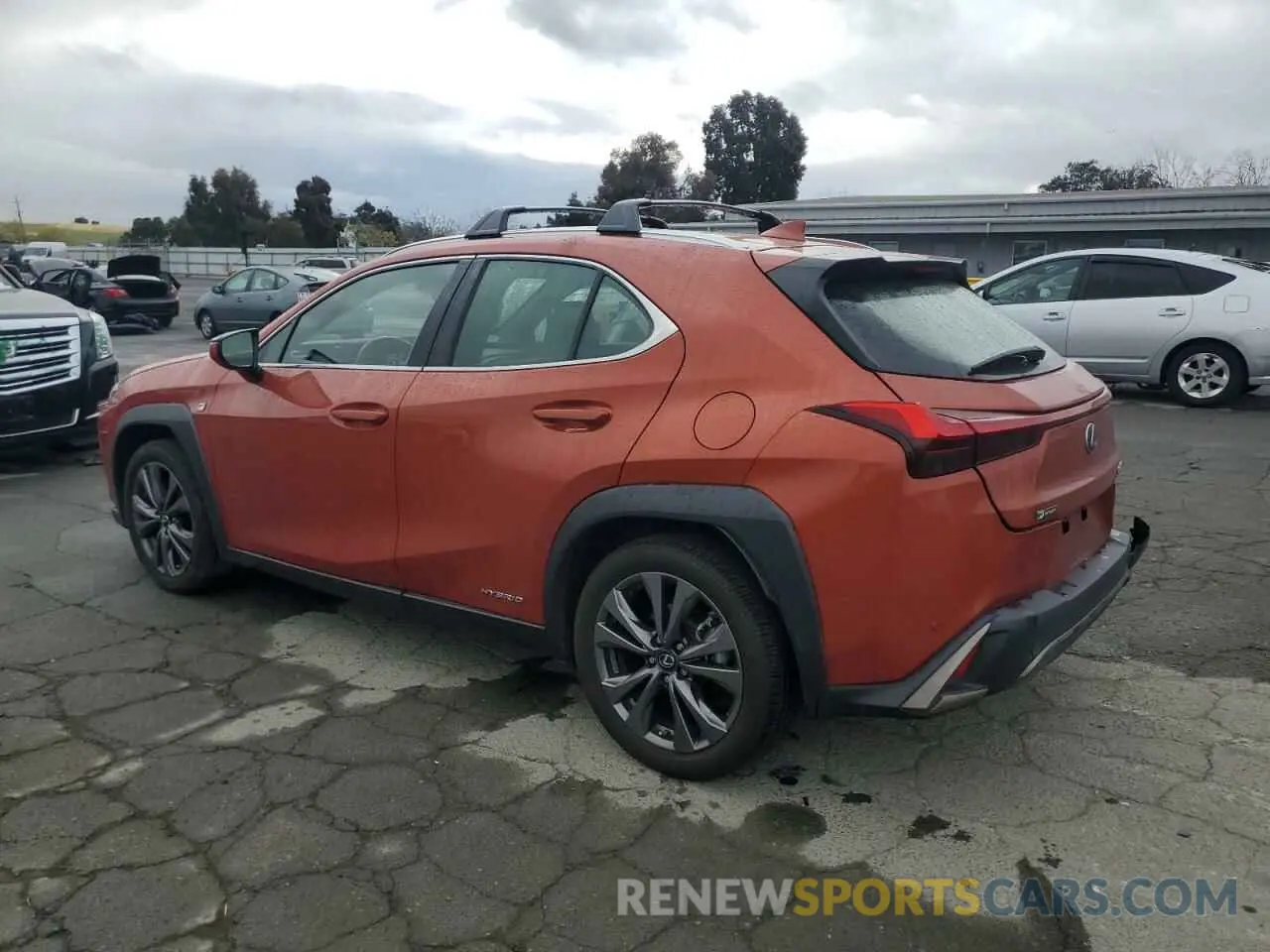 2 Фотография поврежденного автомобиля JTHR9JBH1L2026913 LEXUS UX 250H 2020