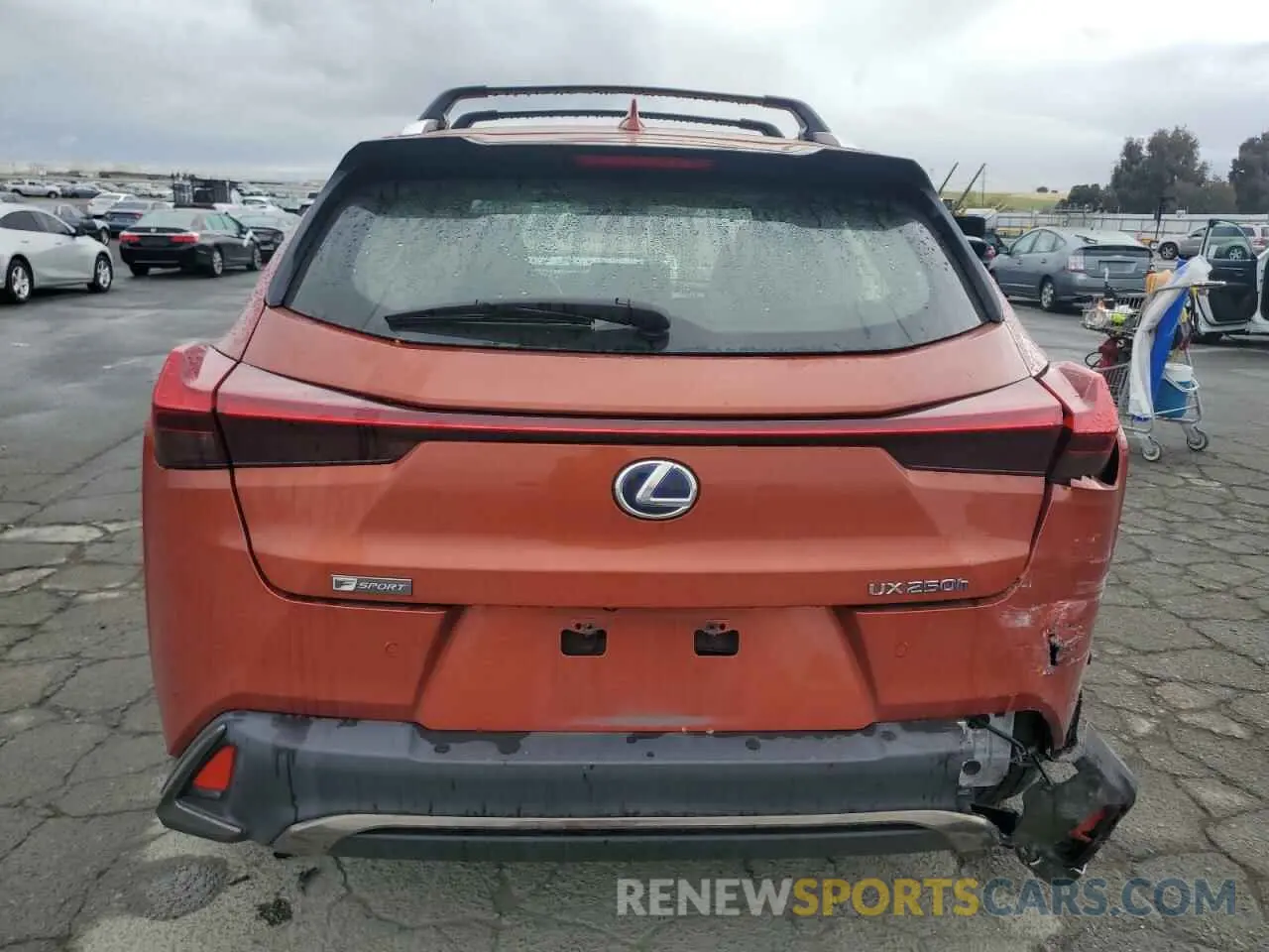 6 Фотография поврежденного автомобиля JTHR9JBH1L2026913 LEXUS UX 250H 2020