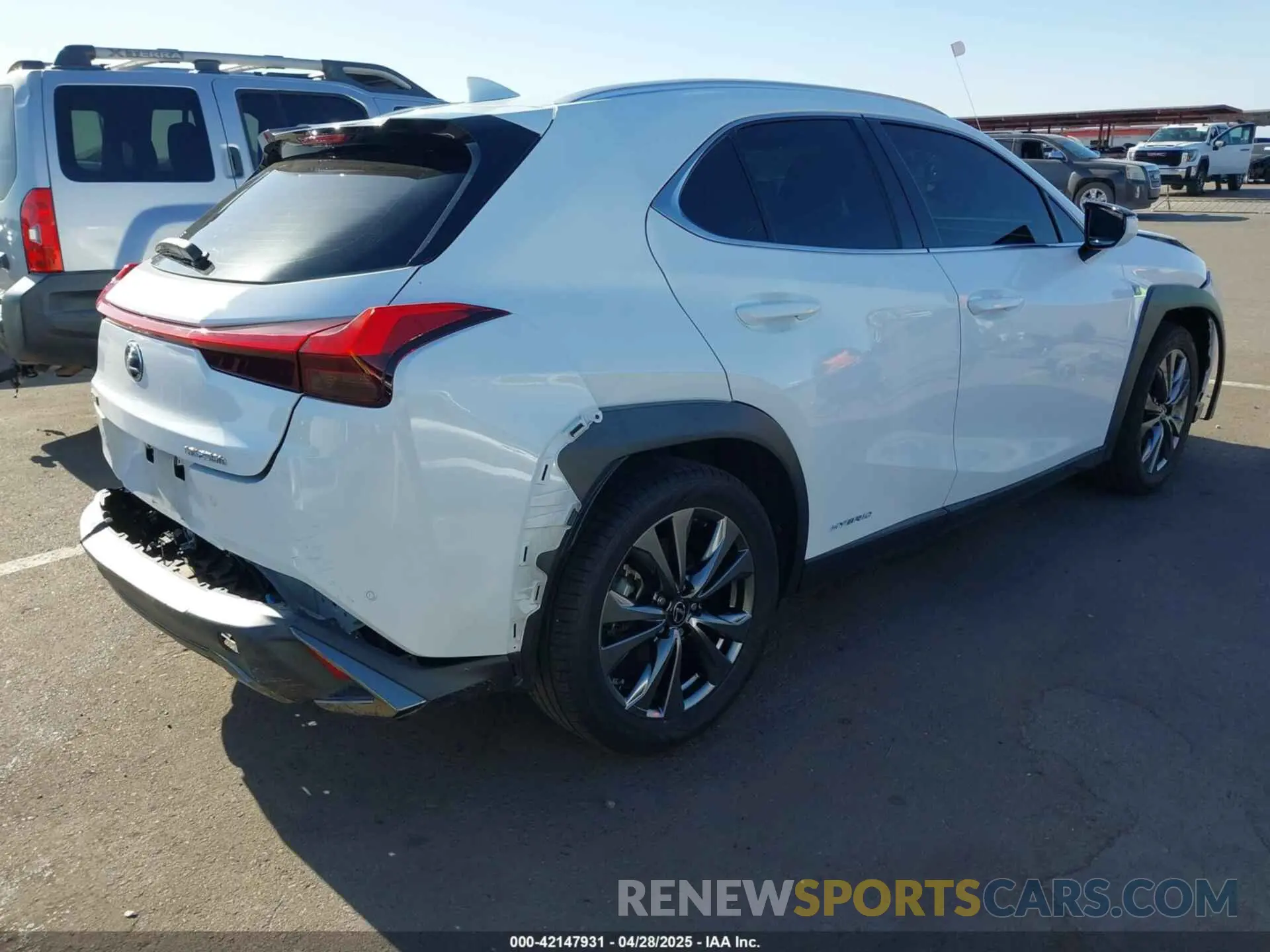 4 Photograph of a damaged car JTHR9JBH4L2030101 LEXUS UX 250H 2020