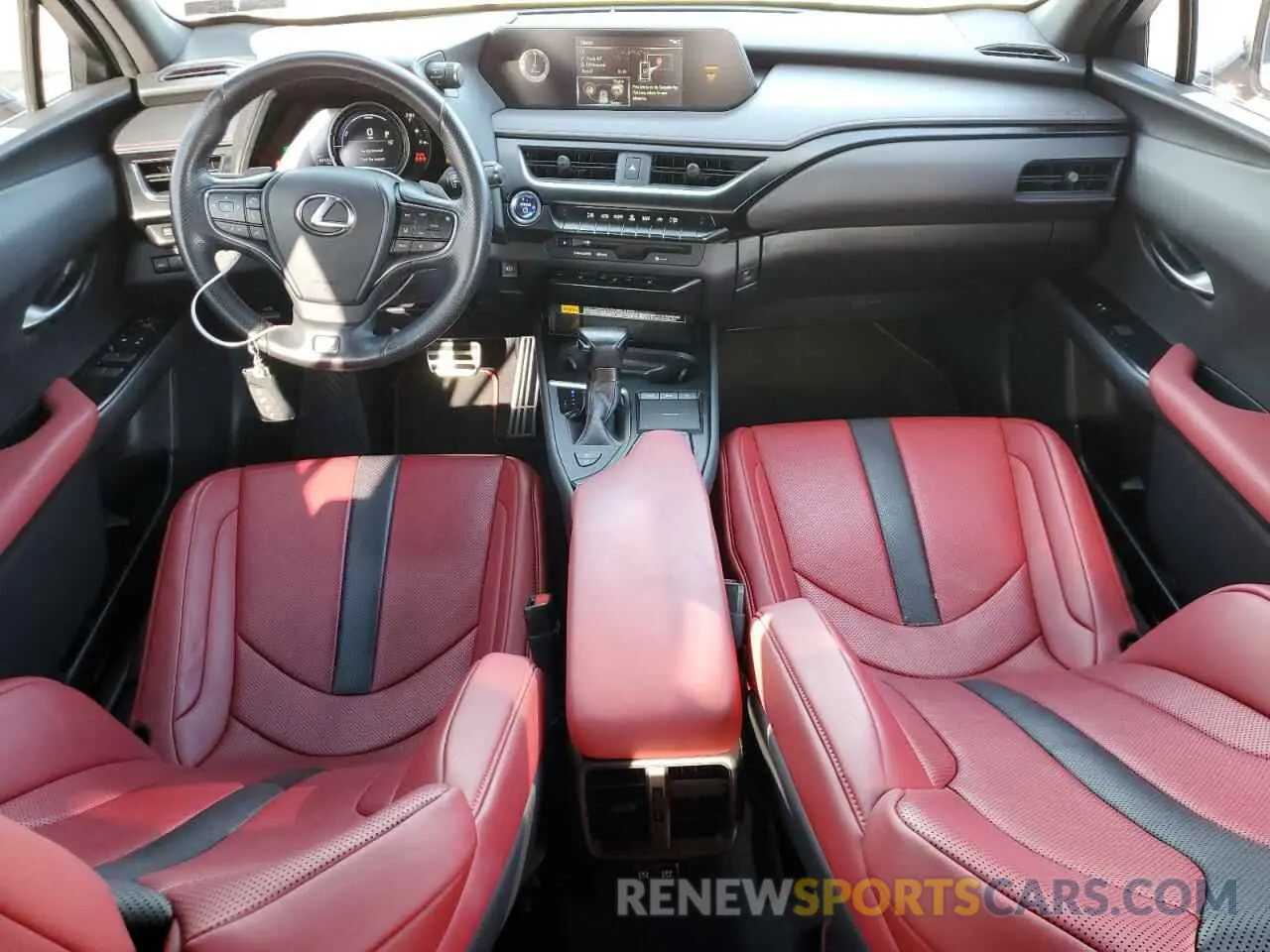 8 Фотография поврежденного автомобиля JTHR9JBH6L2036806 LEXUS UX 250H 2020