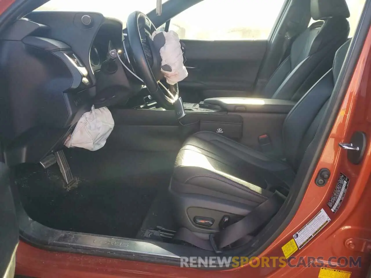 7 Фотография поврежденного автомобиля JTHR9JBH9L2024777 LEXUS UX 250H 2020