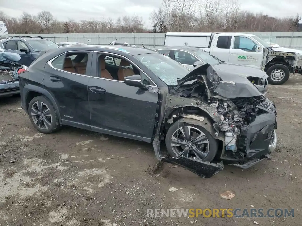 4 Фотография поврежденного автомобиля JTHX9JBH8L2034207 LEXUS UX 250H 2020