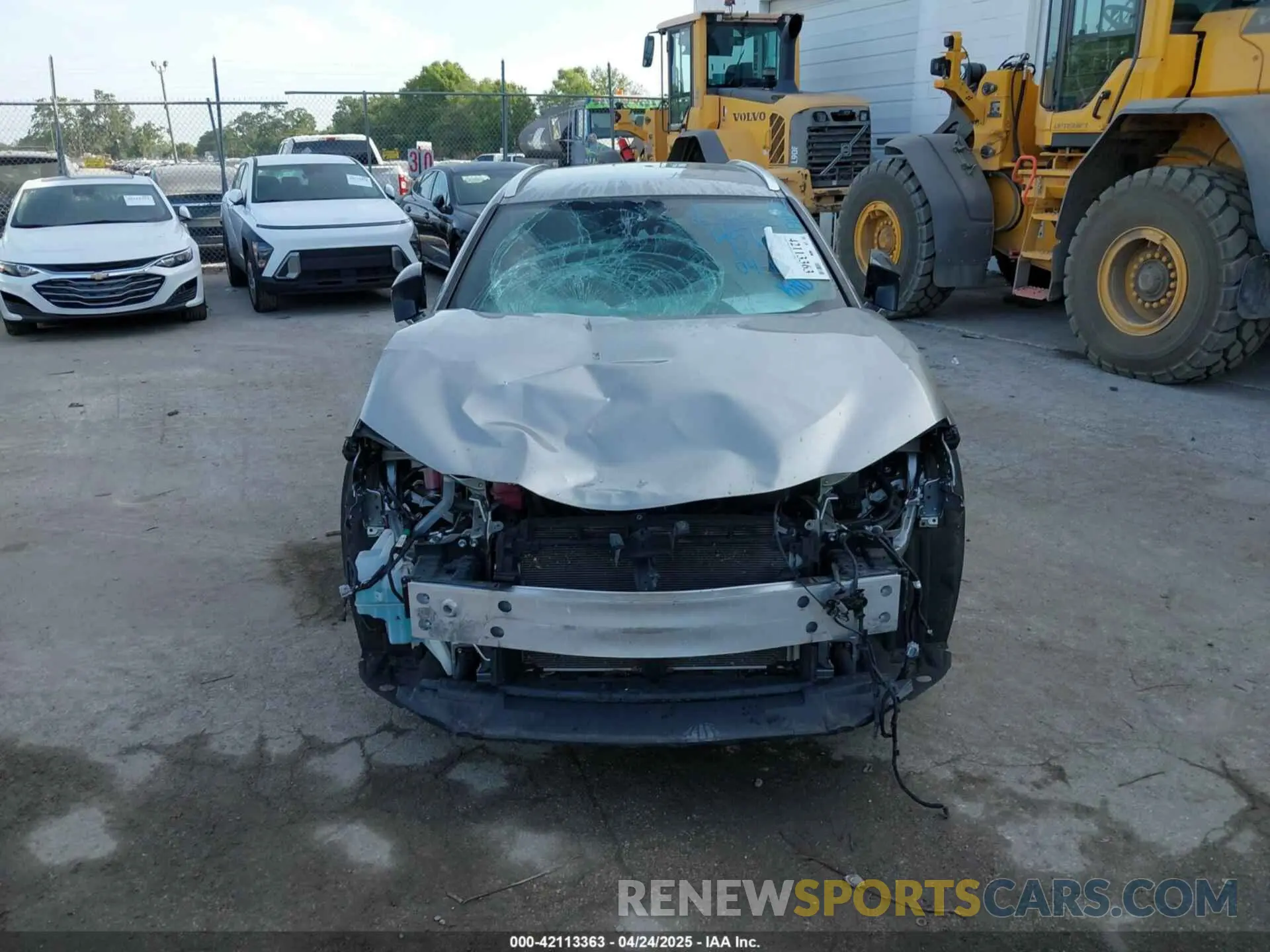 12 Фотография поврежденного автомобиля JTHX9JBHXL2033589 LEXUS UX 250H 2020