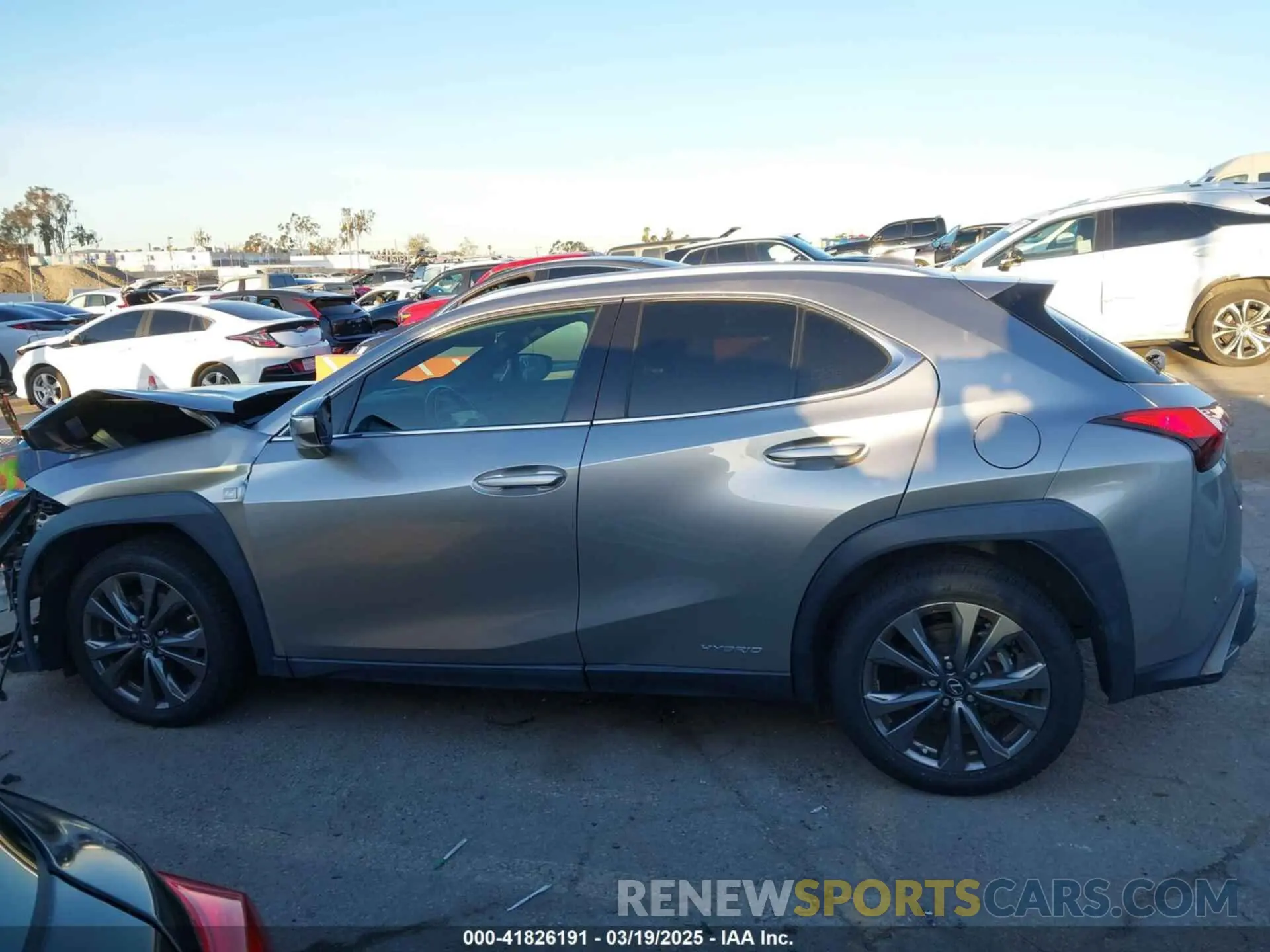 14 Фотография поврежденного автомобиля JTHE9JBHXM2041524 LEXUS UX 250H 2021