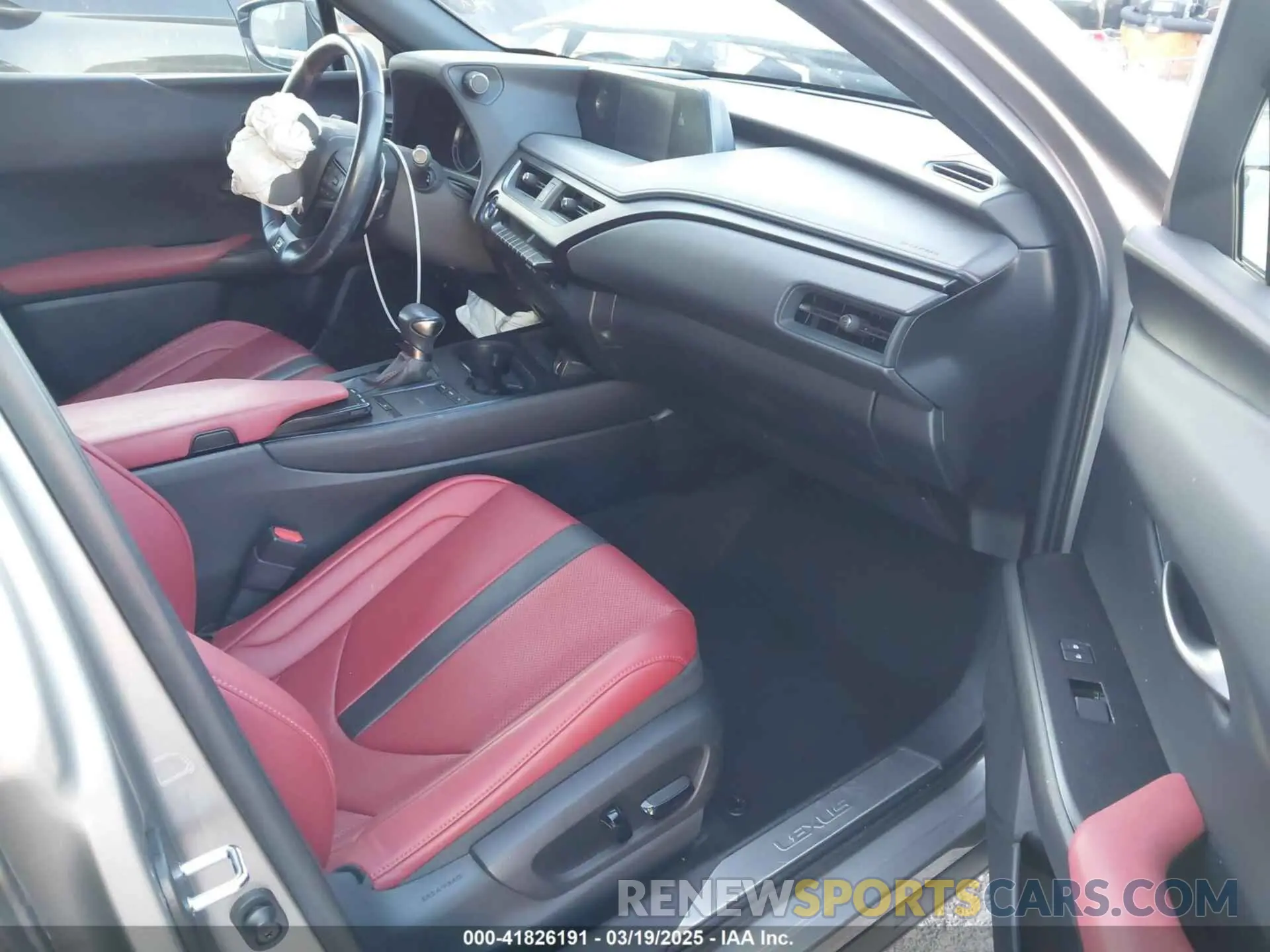 5 Фотография поврежденного автомобиля JTHE9JBHXM2041524 LEXUS UX 250H 2021