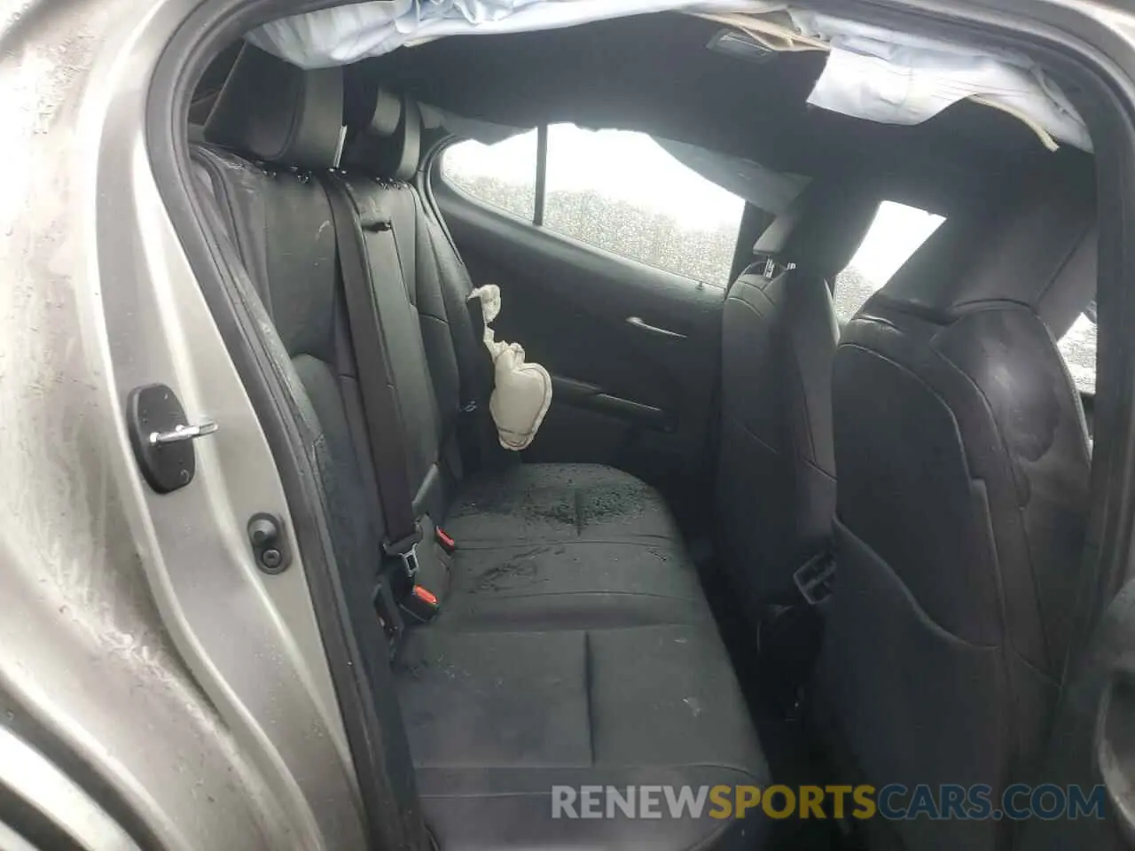 12 Фотография поврежденного автомобиля JTHP9JBH1M2039301 LEXUS UX 250H 2021