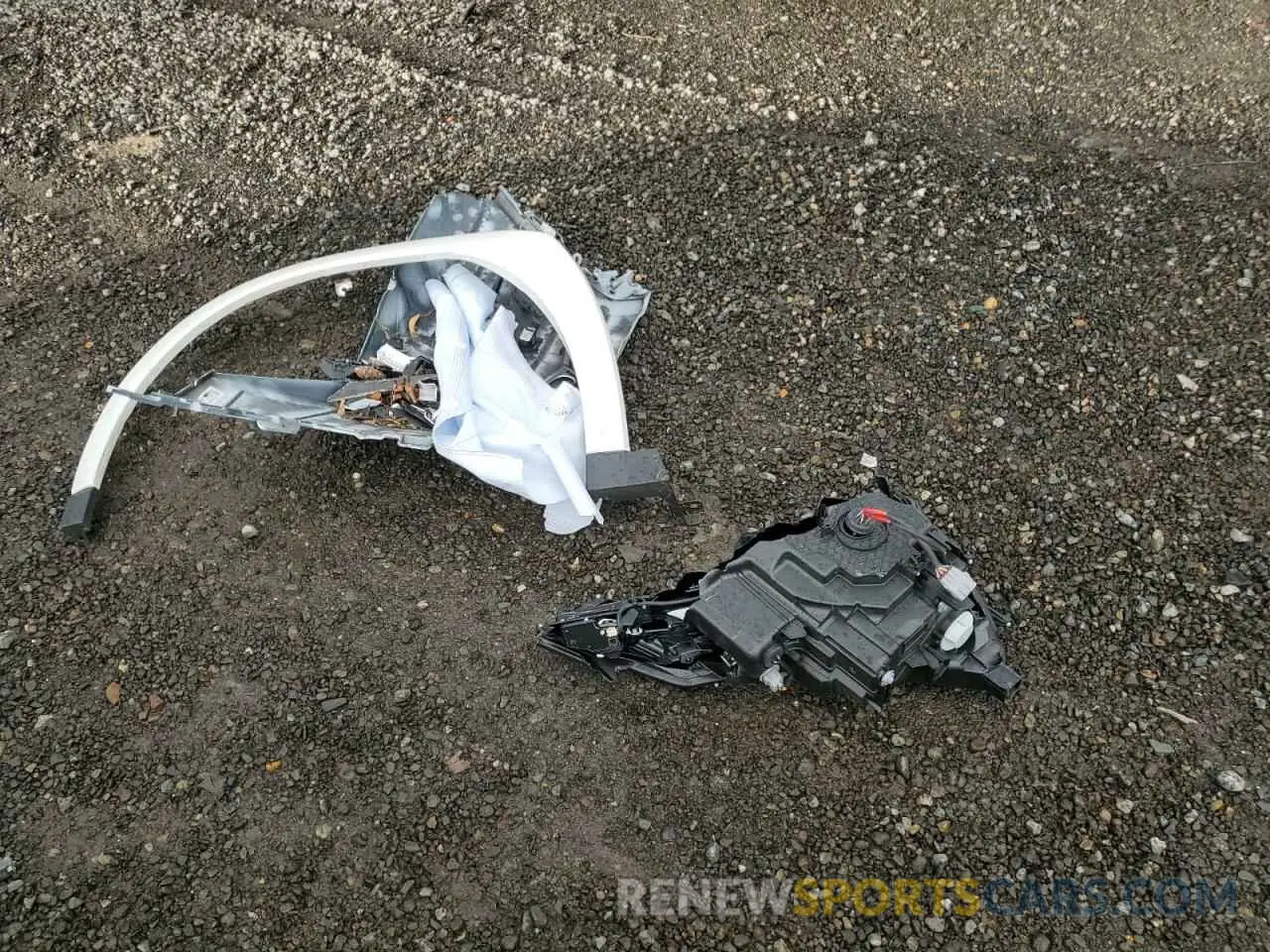 12 Фотография поврежденного автомобиля JTHP9JBH8M2047492 LEXUS UX 250H 2021