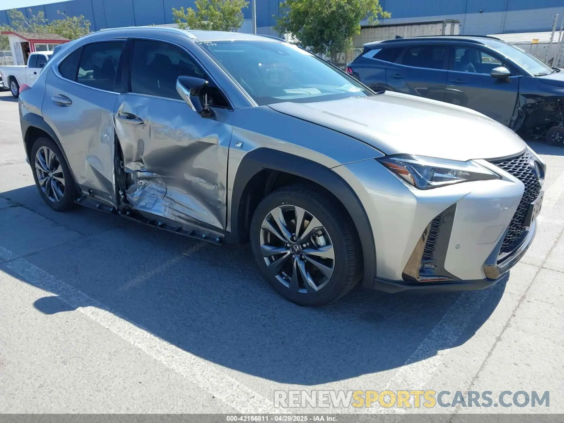 1 Фотография поврежденного автомобиля JTHR9JBH0M2037127 LEXUS UX 250H 2021