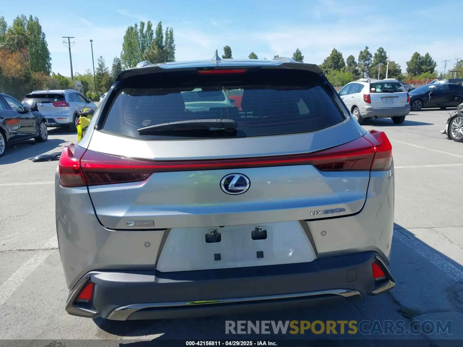 16 Фотография поврежденного автомобиля JTHR9JBH0M2037127 LEXUS UX 250H 2021