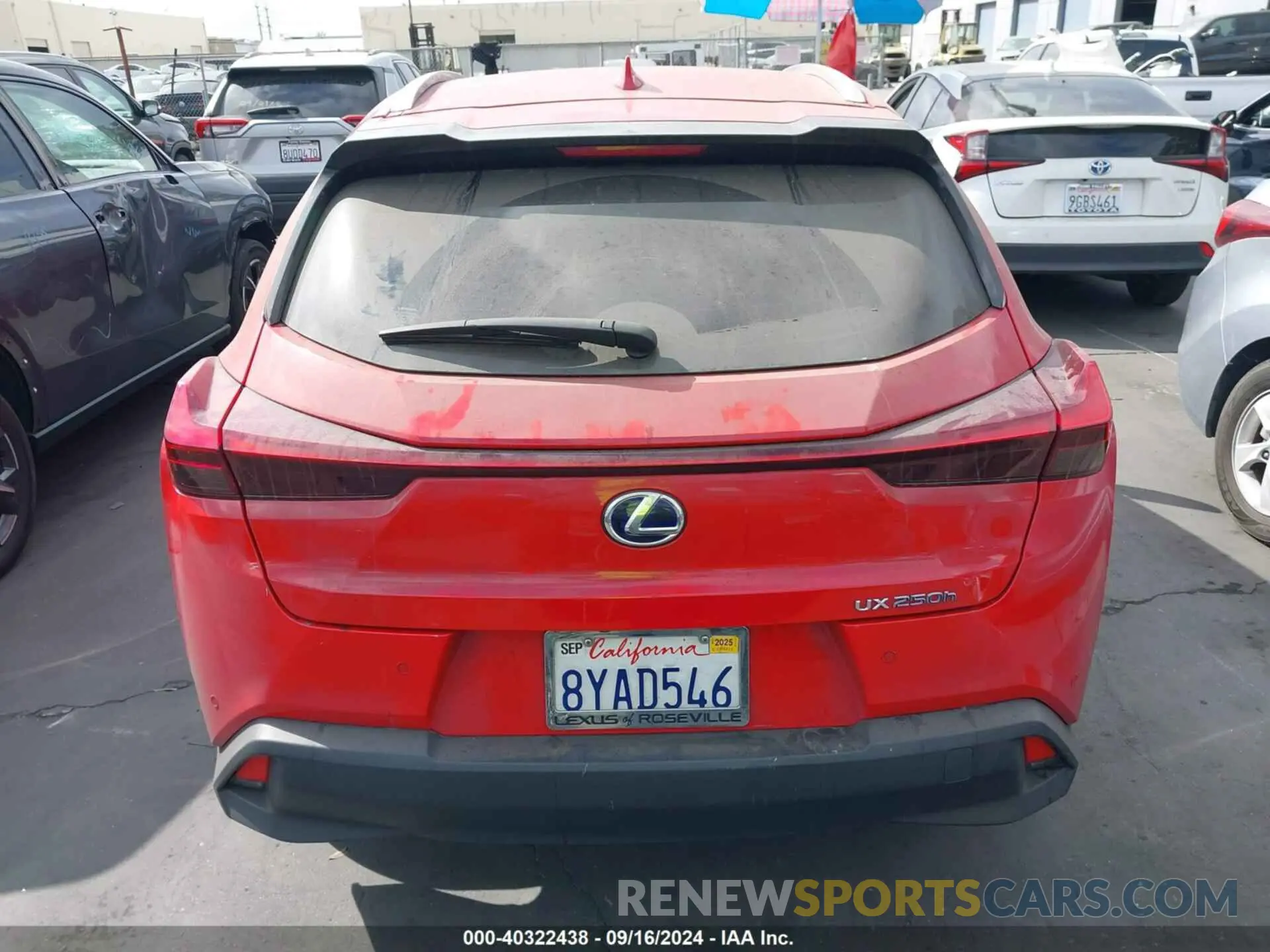 17 Photograph of a damaged car JTHX9JBH2M2049464 LEXUS UX 250H 2021