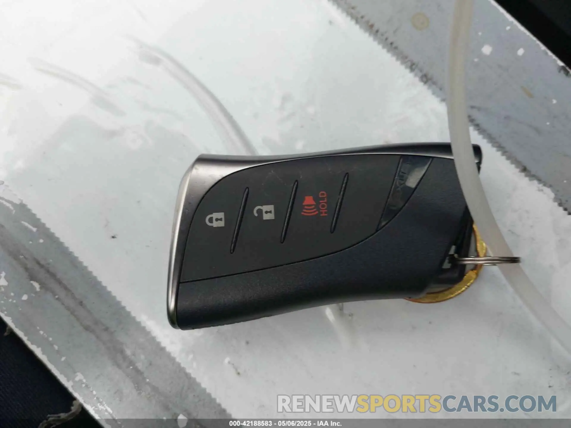11 Фотография поврежденного автомобиля JTHX9JBH5M2051757 LEXUS UX 250H 2021