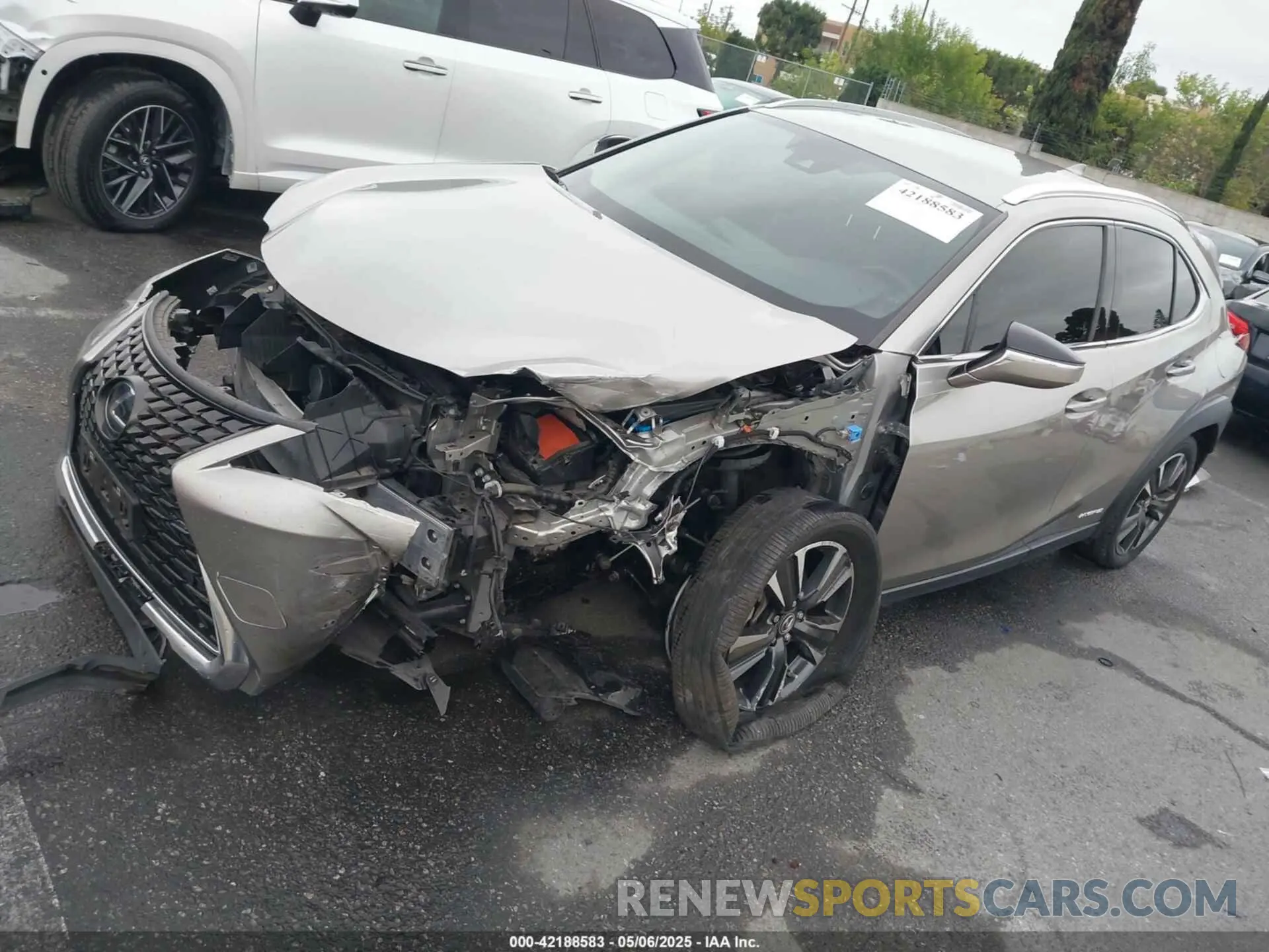 2 Фотография поврежденного автомобиля JTHX9JBH5M2051757 LEXUS UX 250H 2021