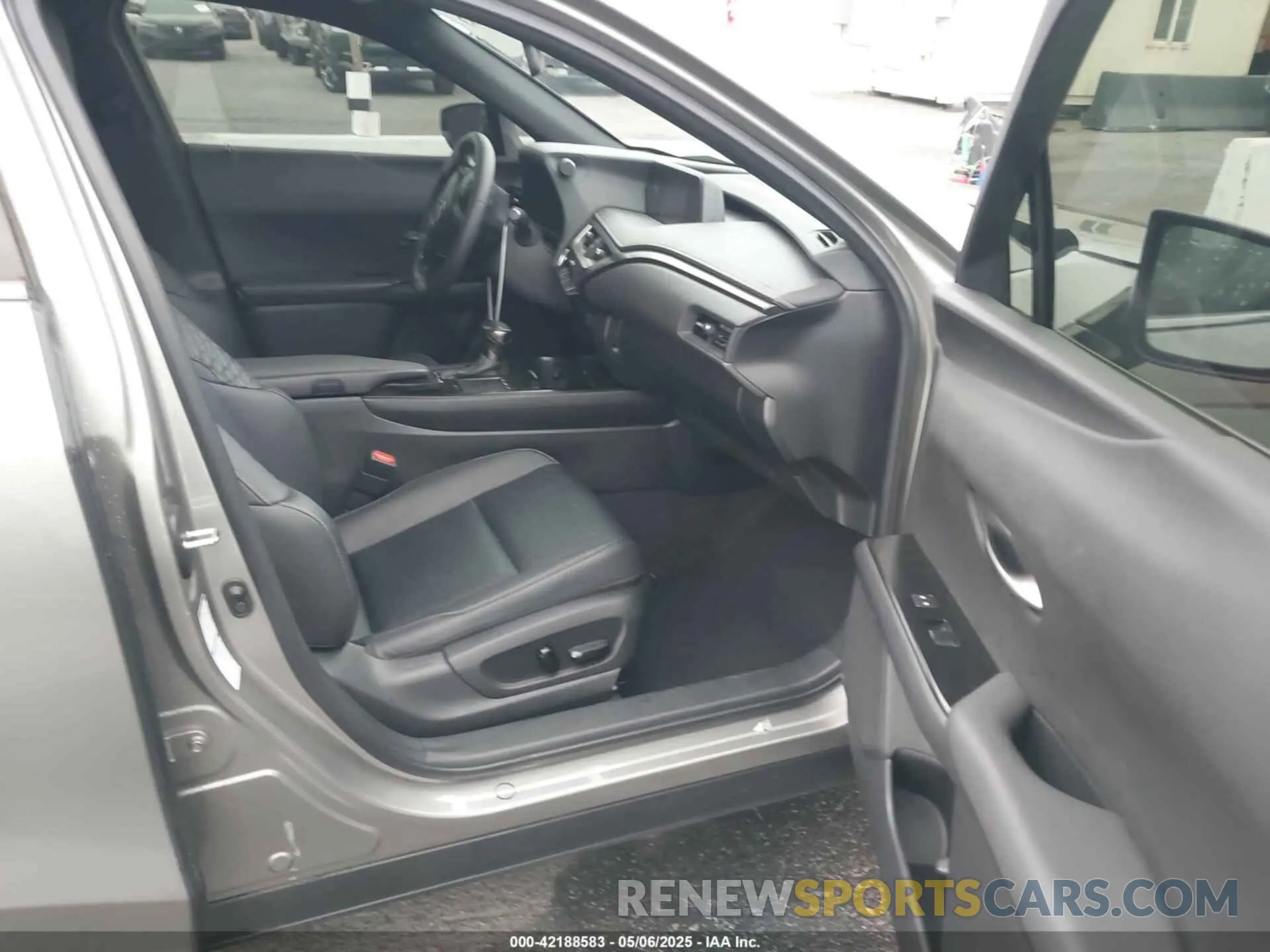 5 Фотография поврежденного автомобиля JTHX9JBH5M2051757 LEXUS UX 250H 2021