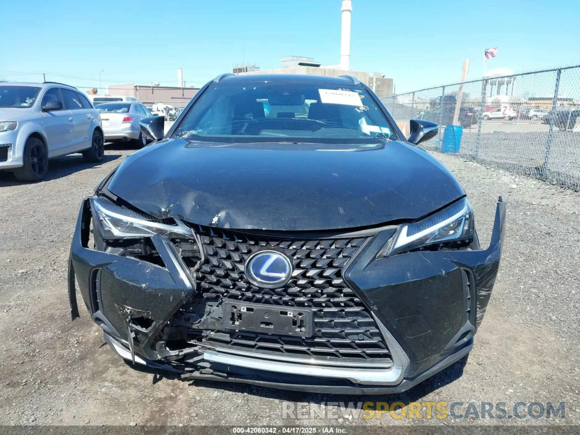 12 Фотография поврежденного автомобиля JTHP9JBH3N2054478 LEXUS UX 250H 2022