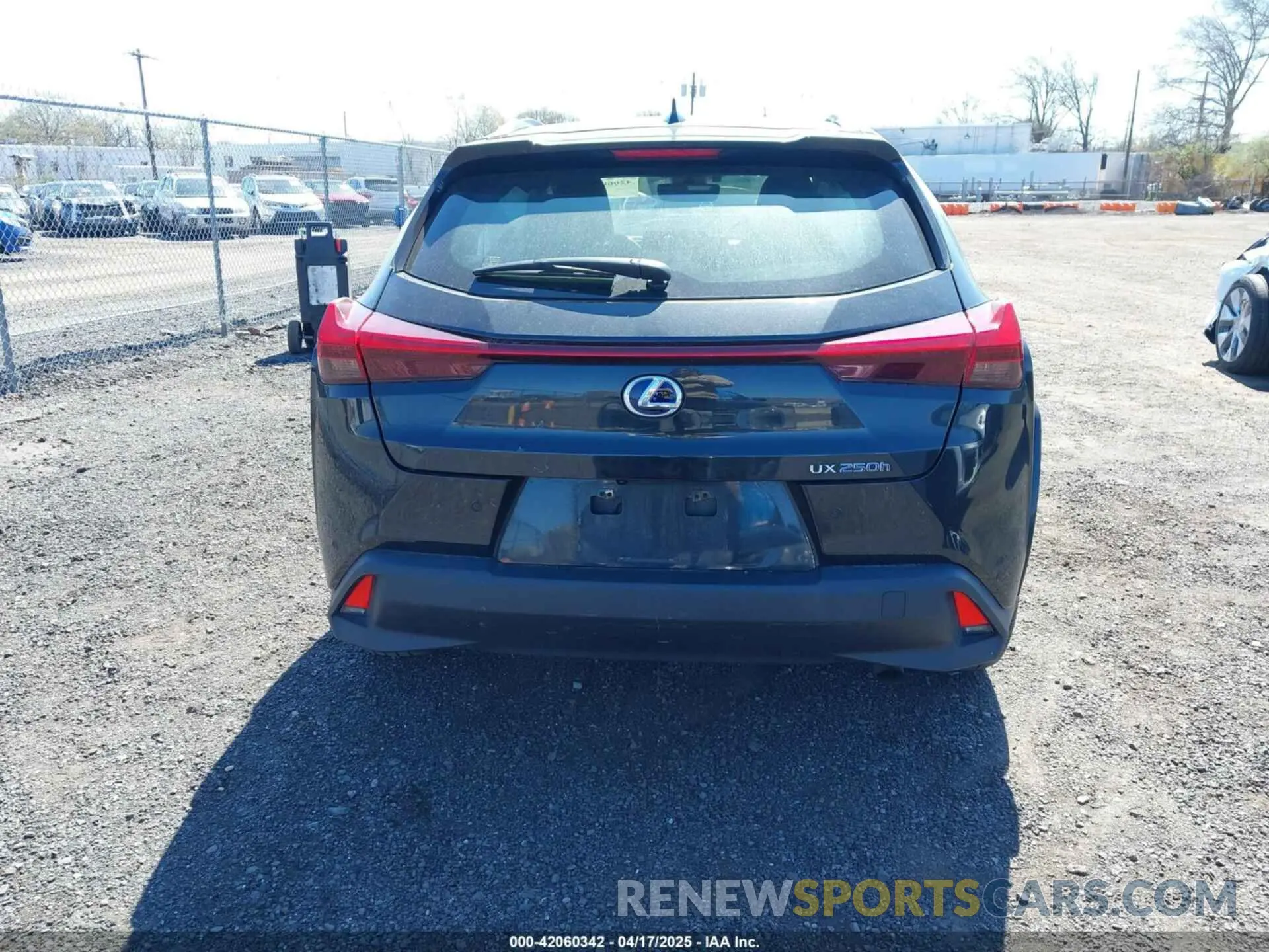 16 Фотография поврежденного автомобиля JTHP9JBH3N2054478 LEXUS UX 250H 2022