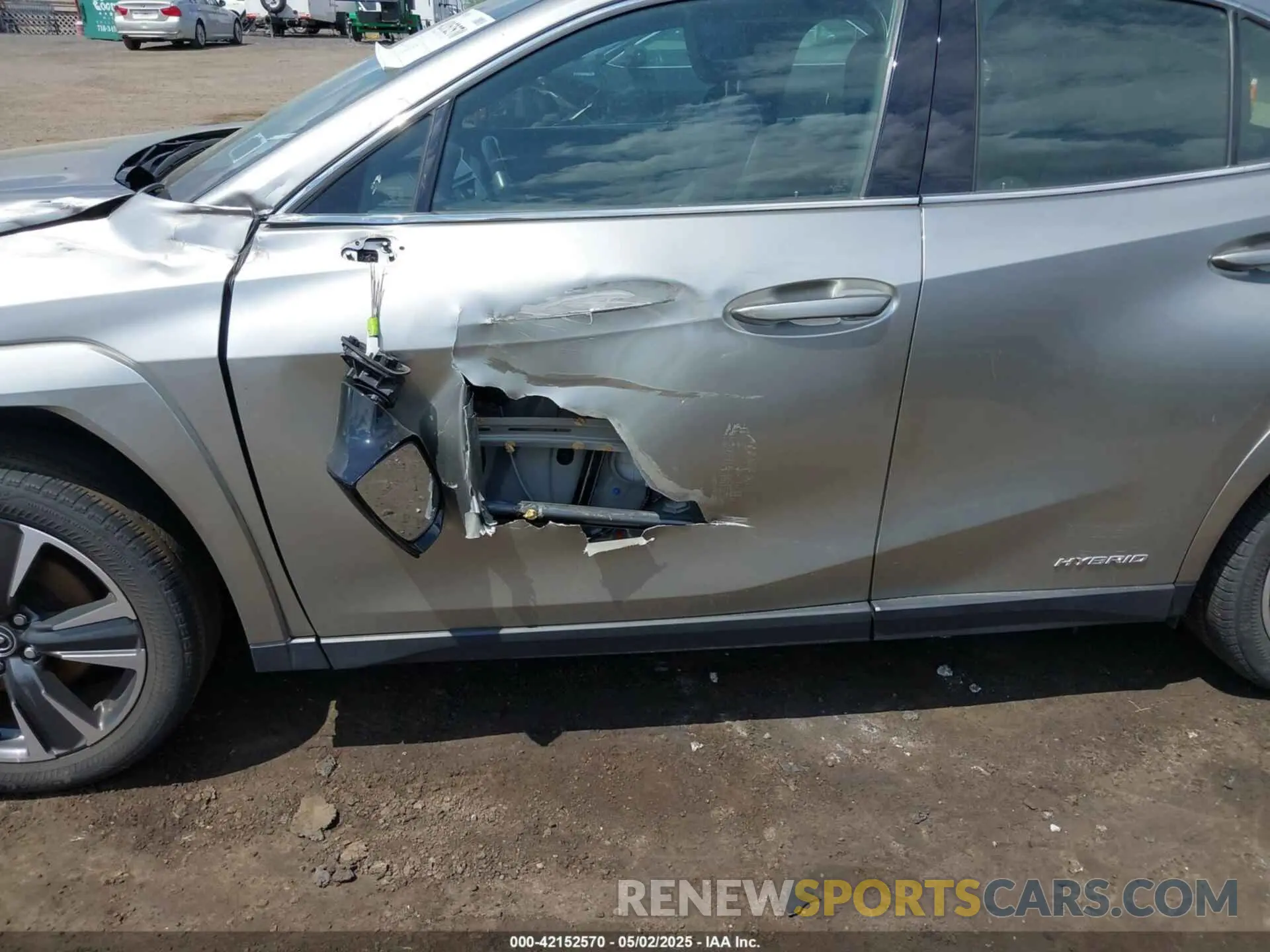 17 Фотография поврежденного автомобиля JTHP9JBHXN2054896 LEXUS UX 250H 2022