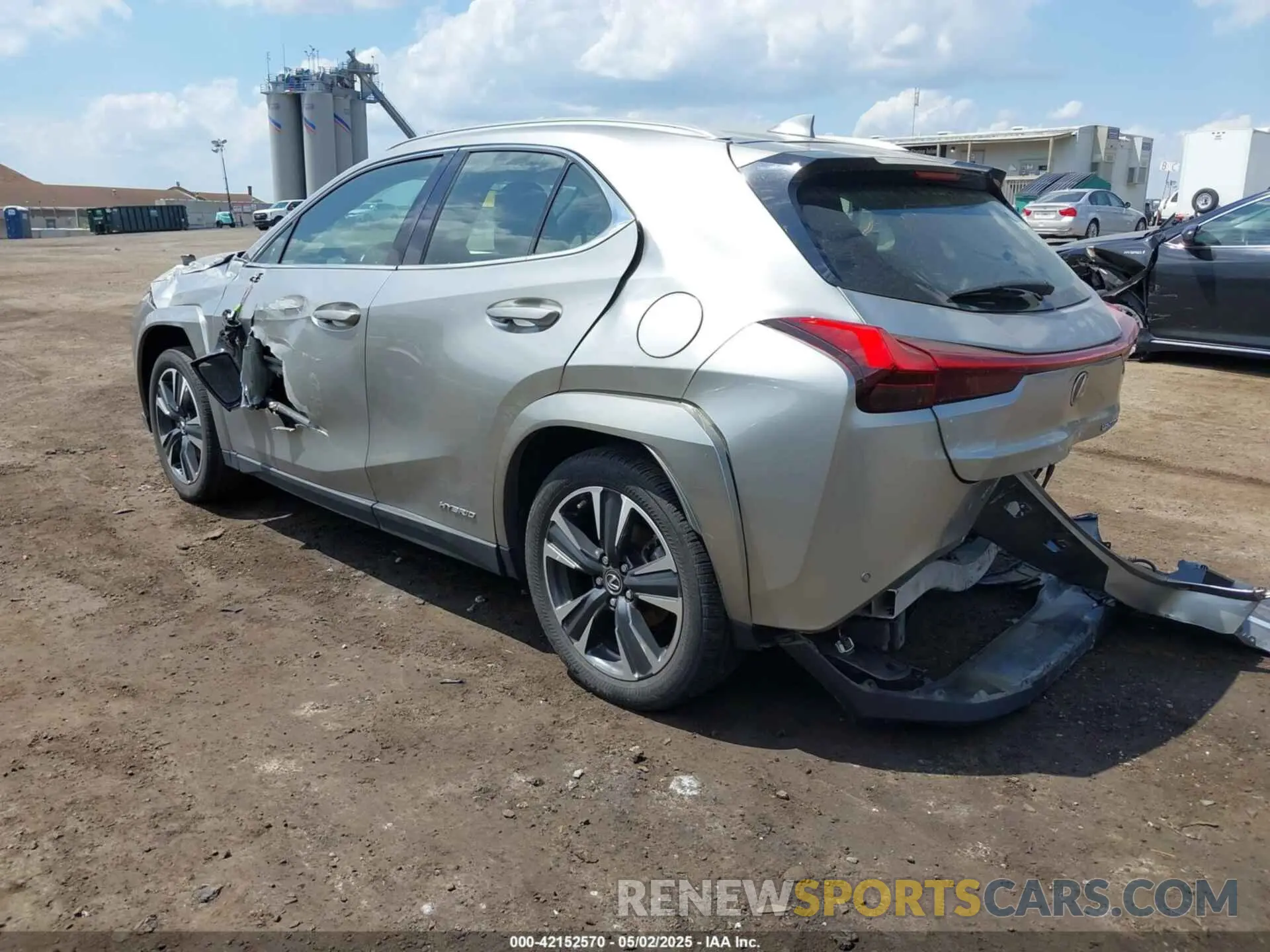 3 Фотография поврежденного автомобиля JTHP9JBHXN2054896 LEXUS UX 250H 2022