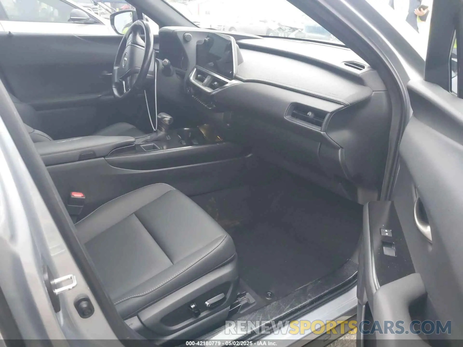 5 Photograph of a damaged car JTHX6JBH6P2143926 LEXUS UX 250H 2023
