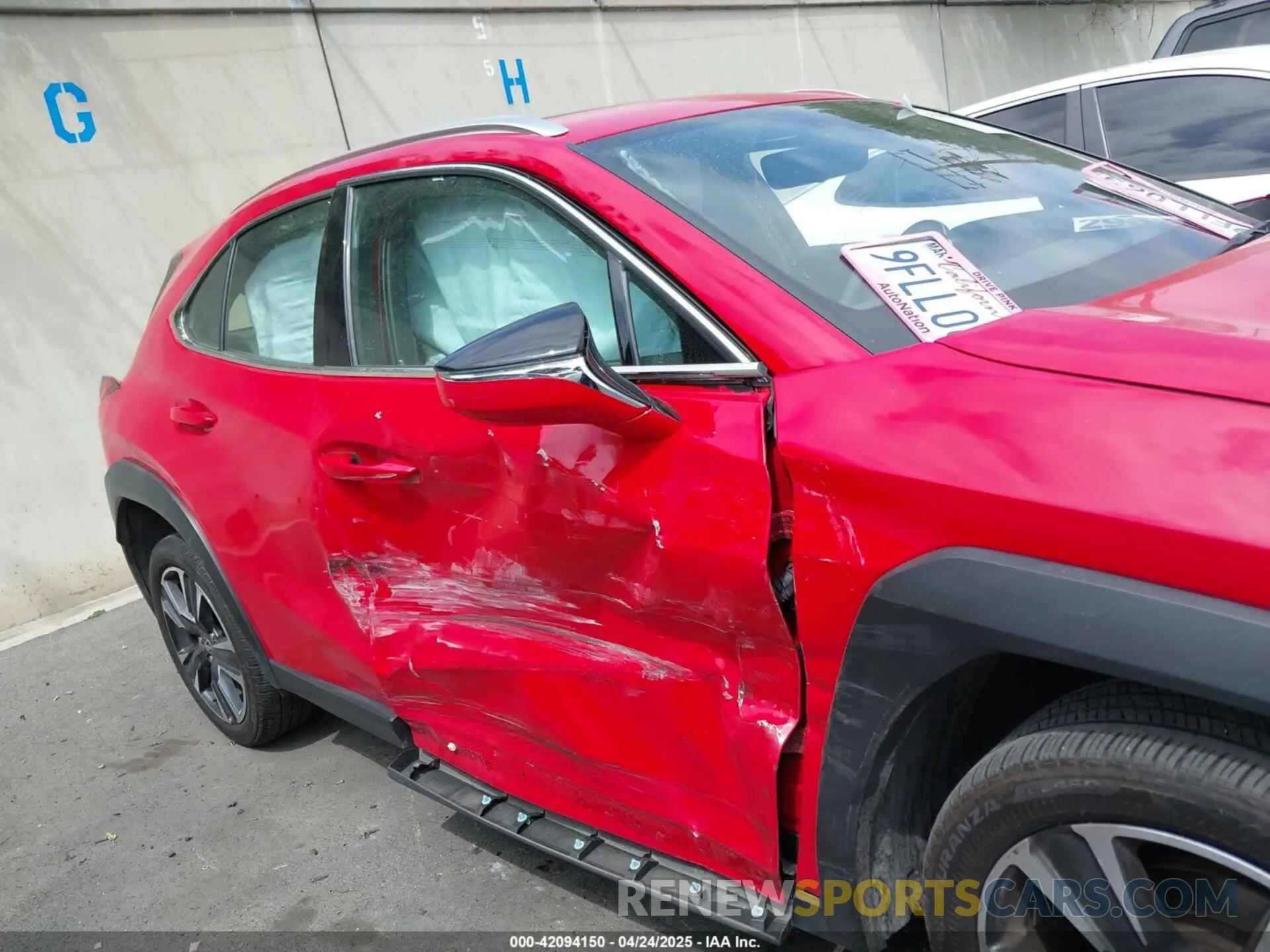 13 Фотография поврежденного автомобиля JTHX6JBH8P2147752 LEXUS UX 250H 2023