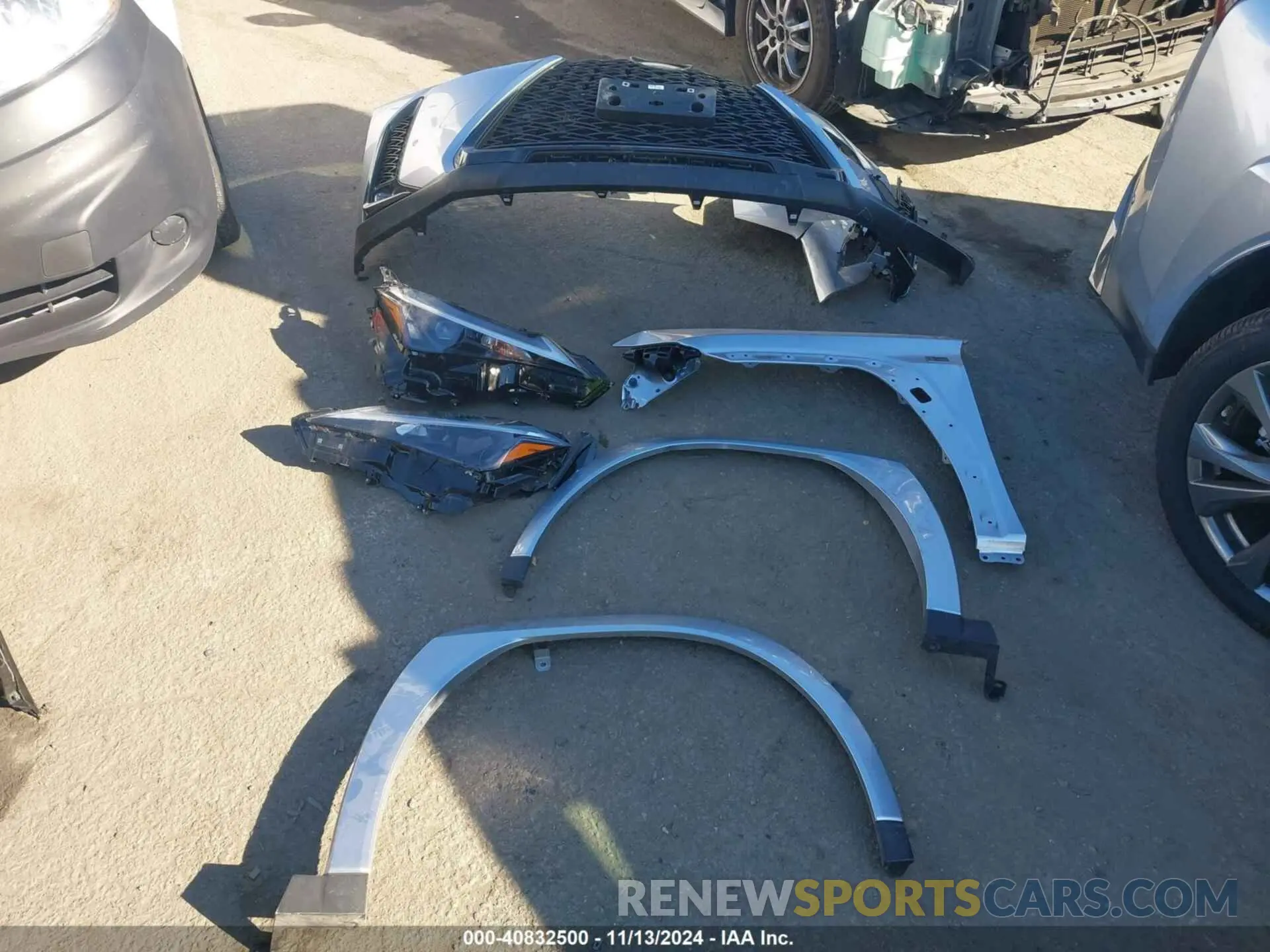 12 Фотография поврежденного автомобиля JTHB6JBH3R2180736 LEXUS UX 250H 2024