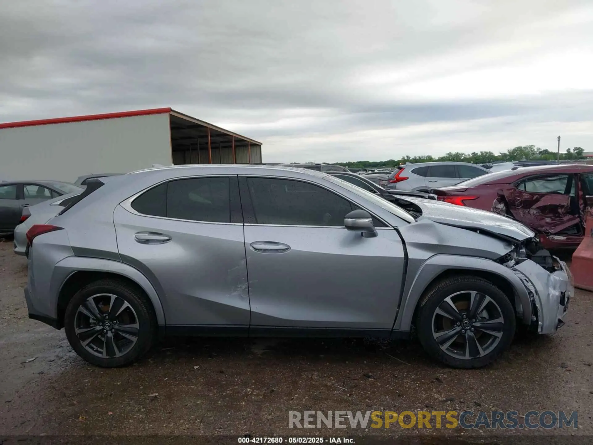 13 Фотография поврежденного автомобиля JTHP6JBH7R2193351 LEXUS UX 250H 2024