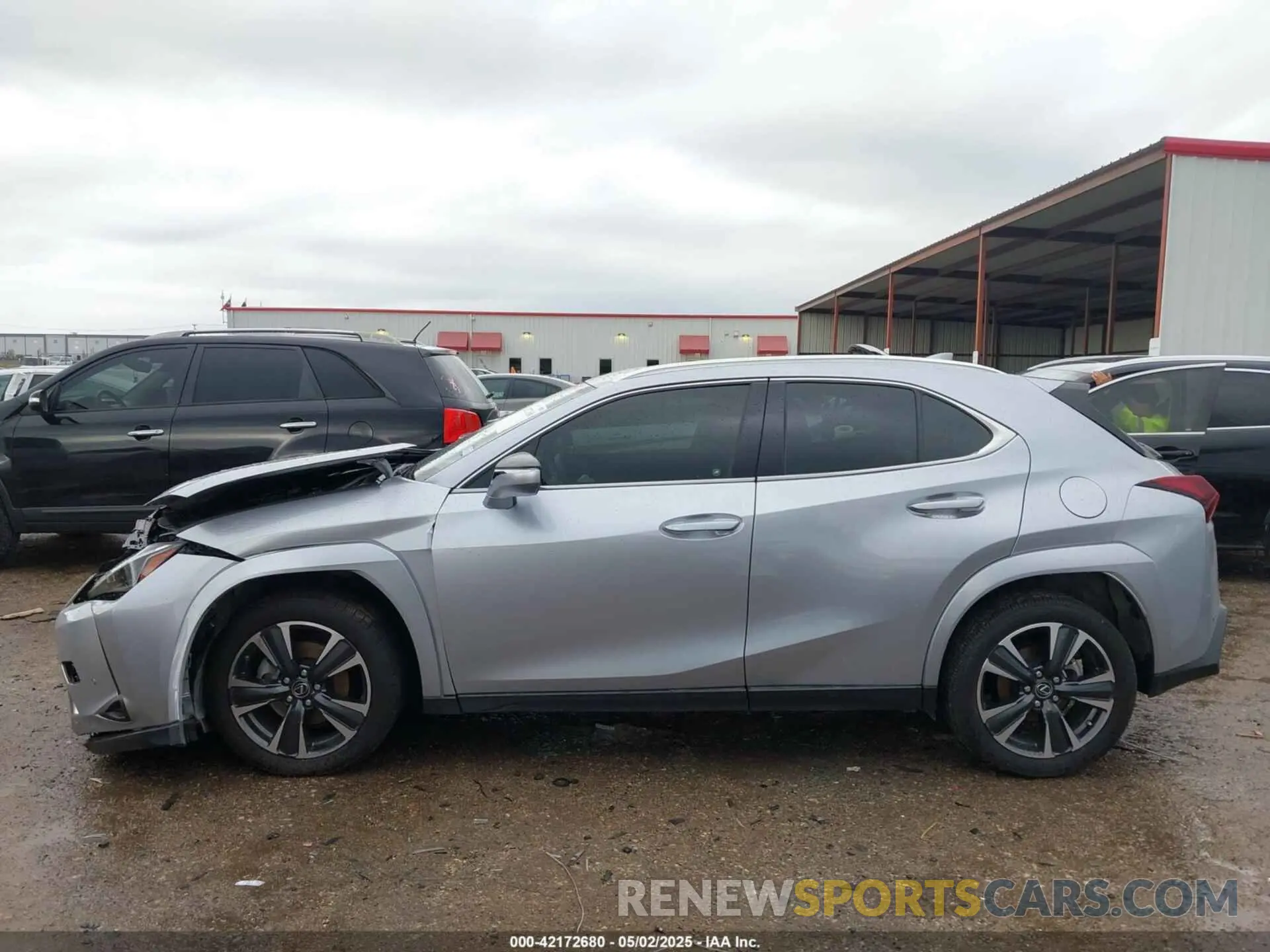 14 Фотография поврежденного автомобиля JTHP6JBH7R2193351 LEXUS UX 250H 2024