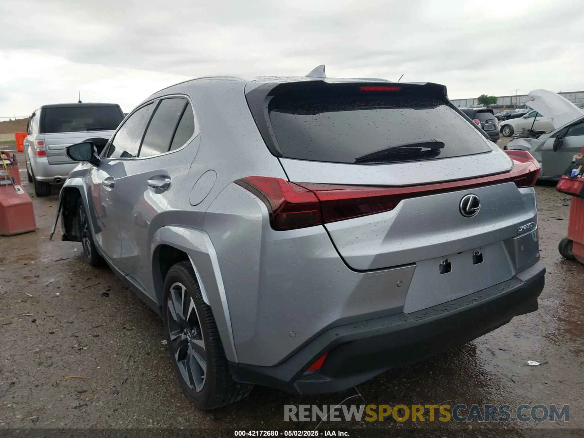 3 Фотография поврежденного автомобиля JTHP6JBH7R2193351 LEXUS UX 250H 2024