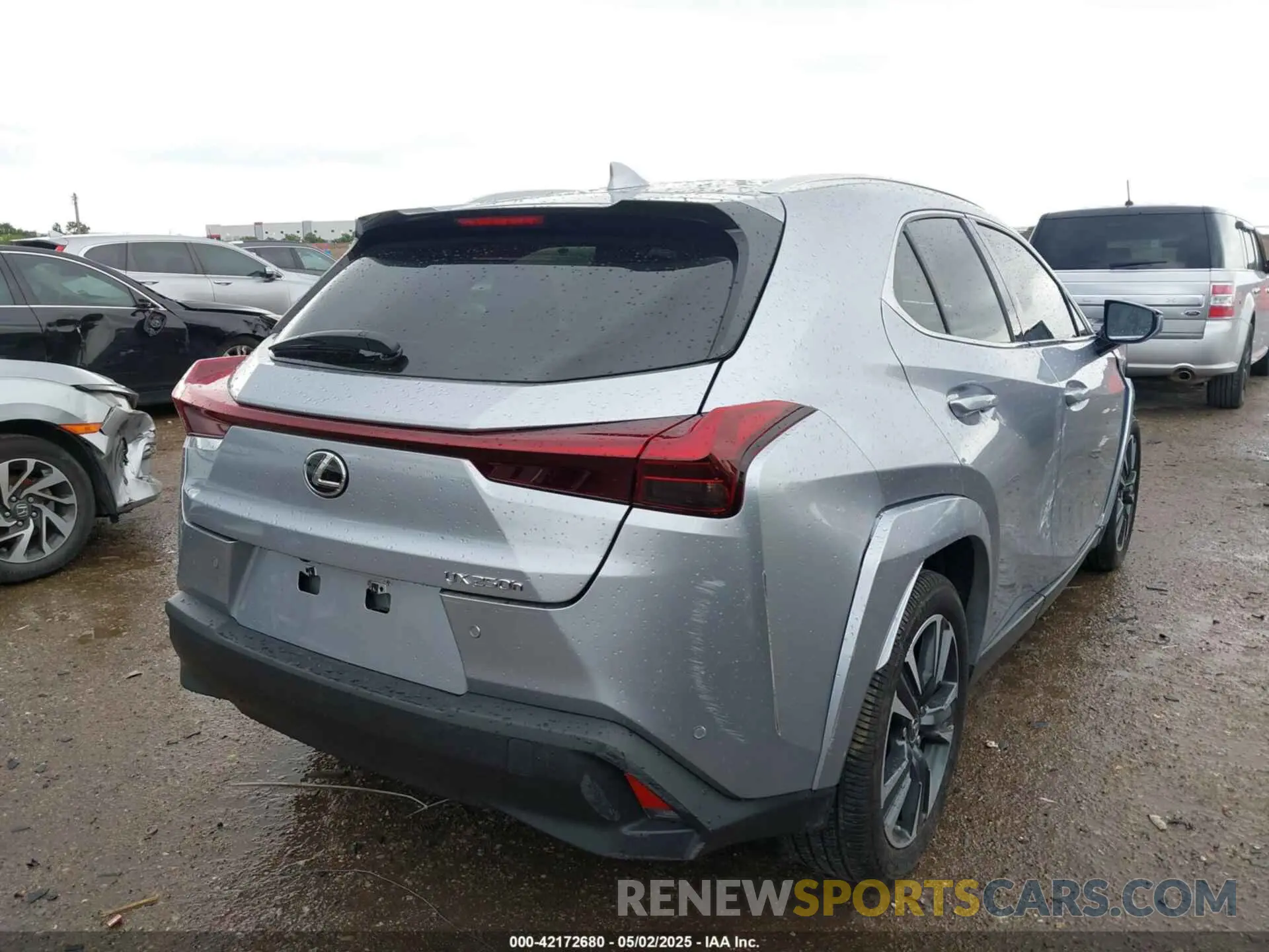 4 Фотография поврежденного автомобиля JTHP6JBH7R2193351 LEXUS UX 250H 2024