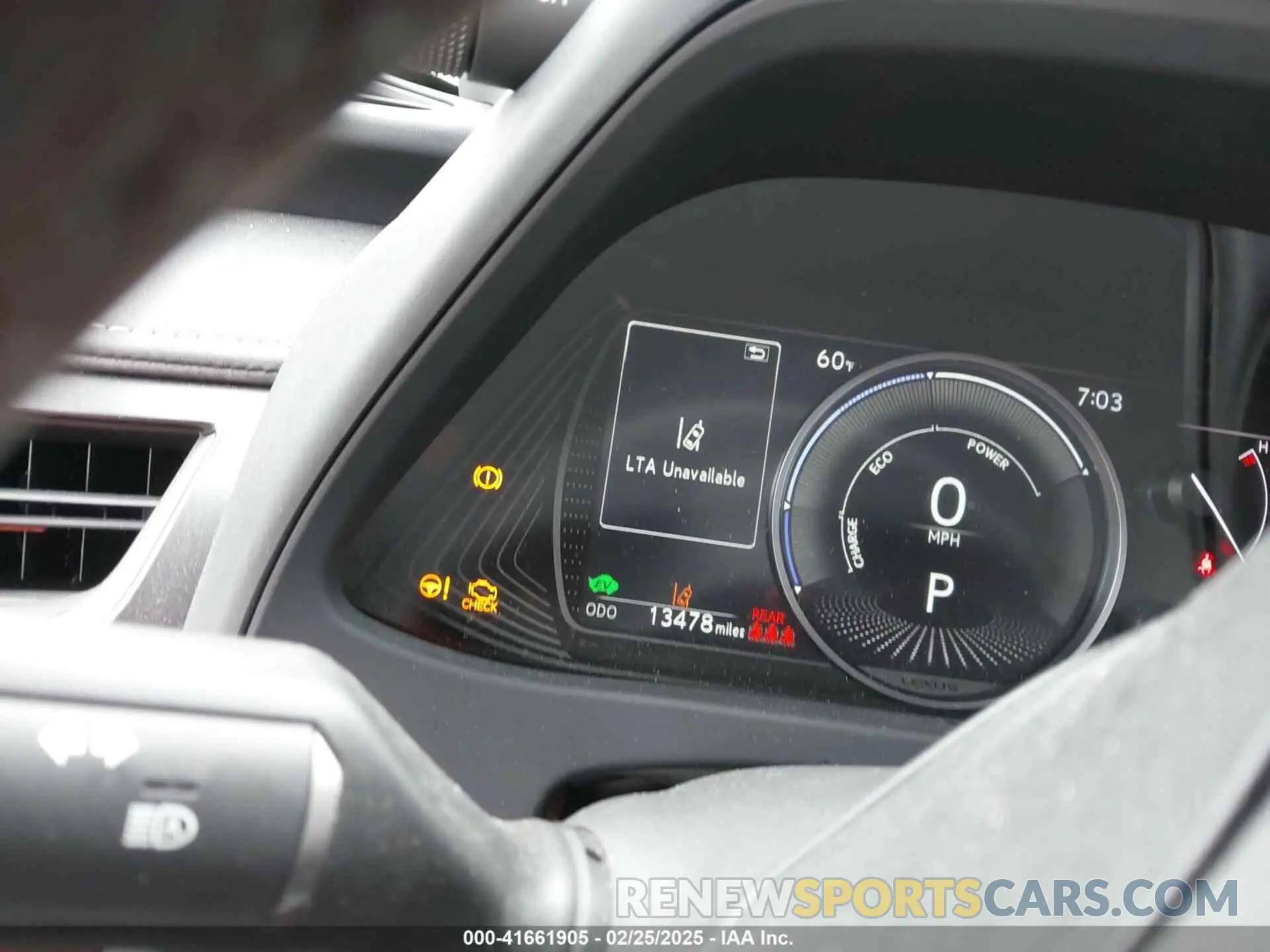 7 Фотография поврежденного автомобиля JTHP9JBH8R2079284 LEXUS UX 250H 2024