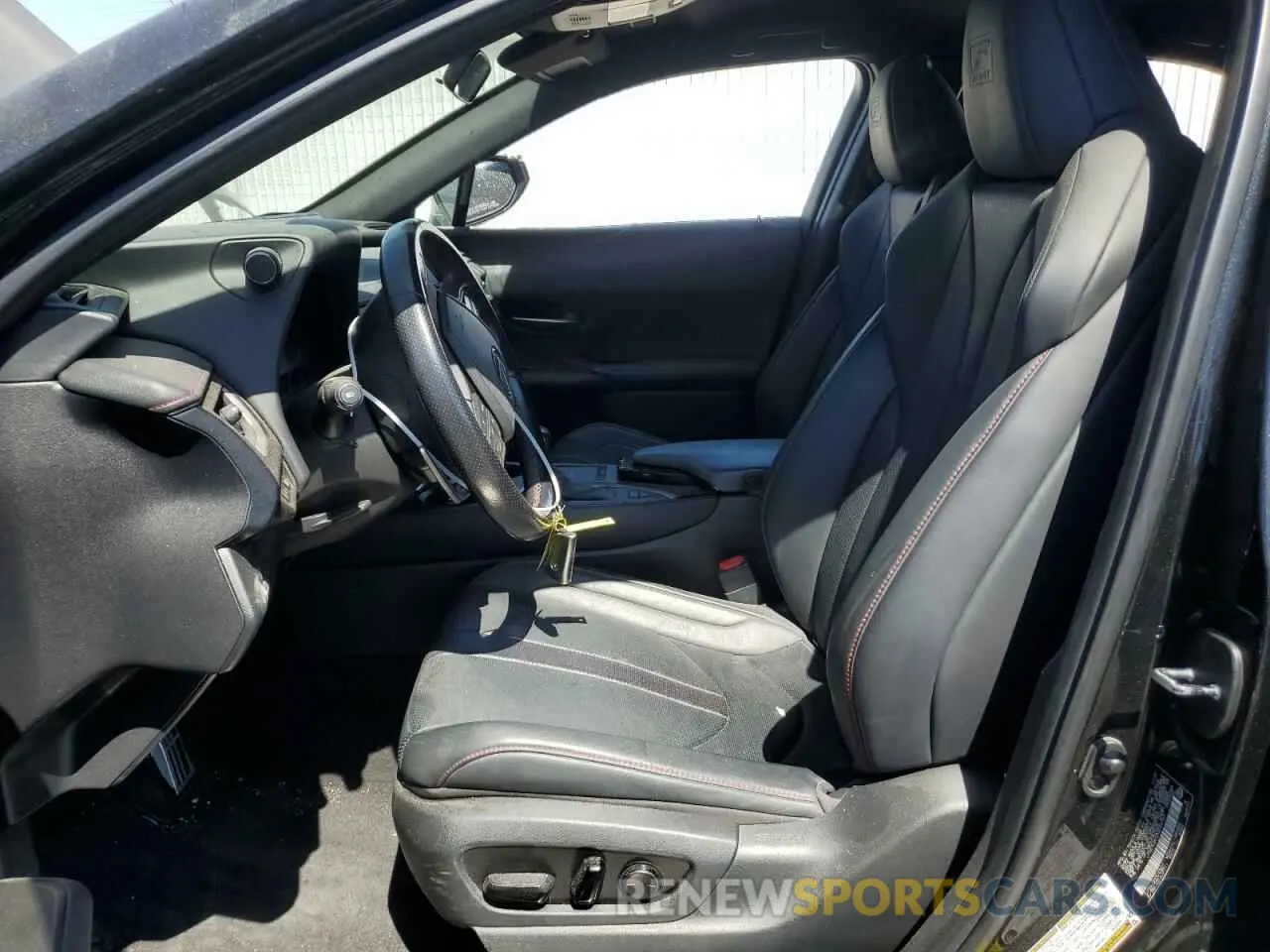 7 Фотография поврежденного автомобиля JTHE9JBH2N2056763 LEXUS UX 250H BA 2022