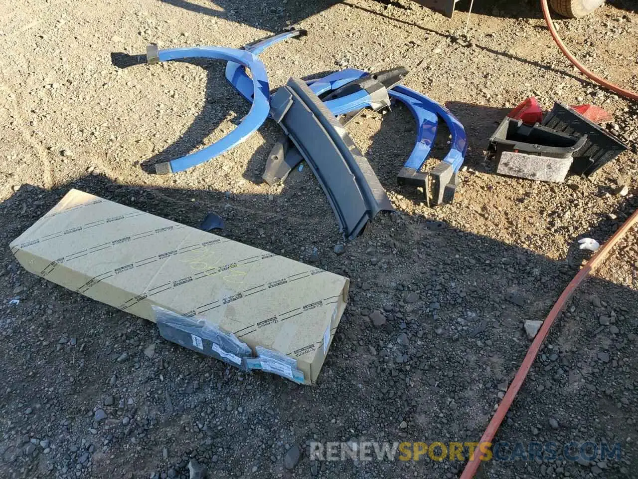 9 Фотография поврежденного автомобиля JTHP9JBH6N2060050 LEXUS UX 250H BA 2022