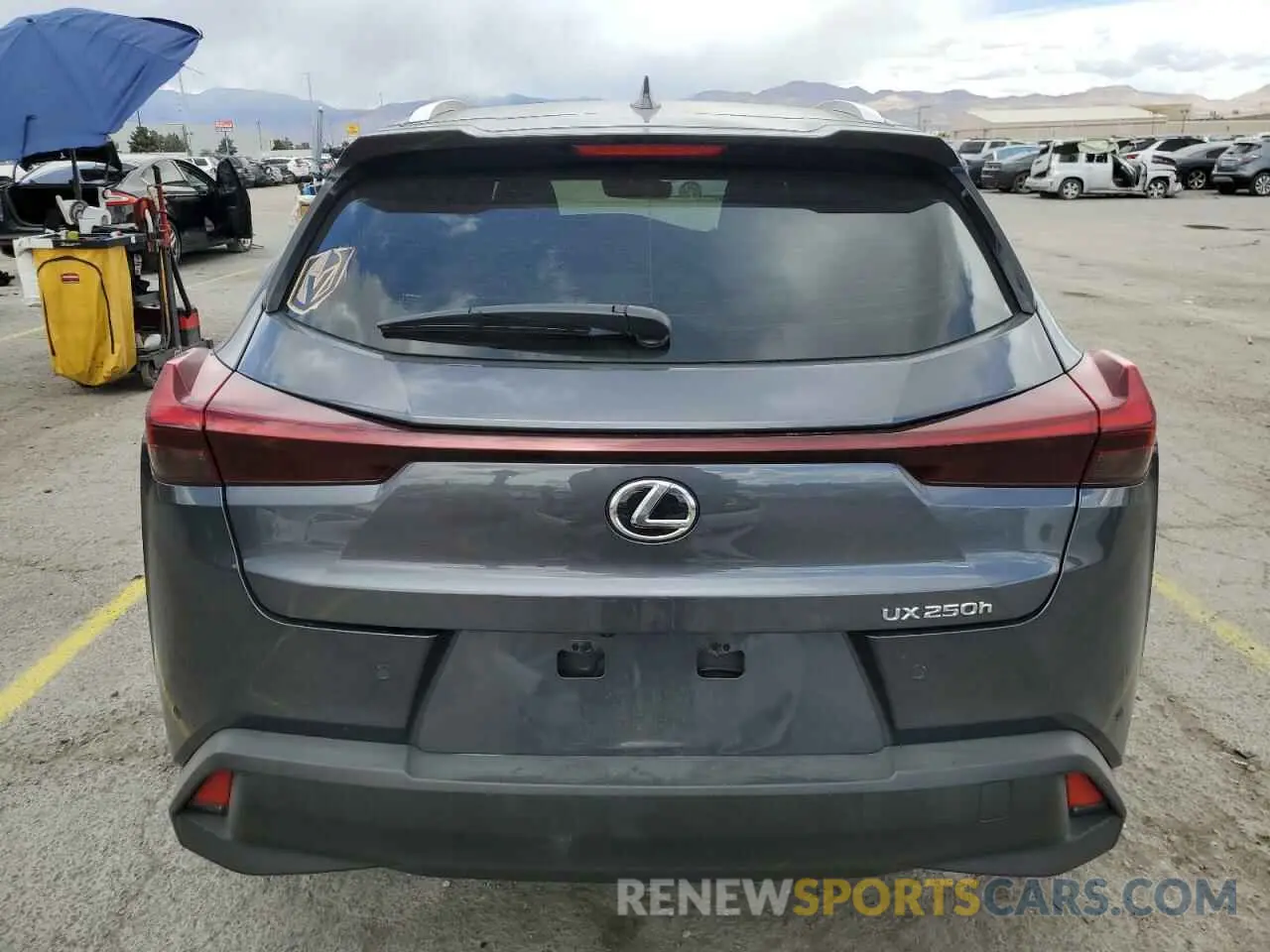 6 Фотография поврежденного автомобиля JTHX6JBH7P2152165 LEXUS UX 250H BA 2023