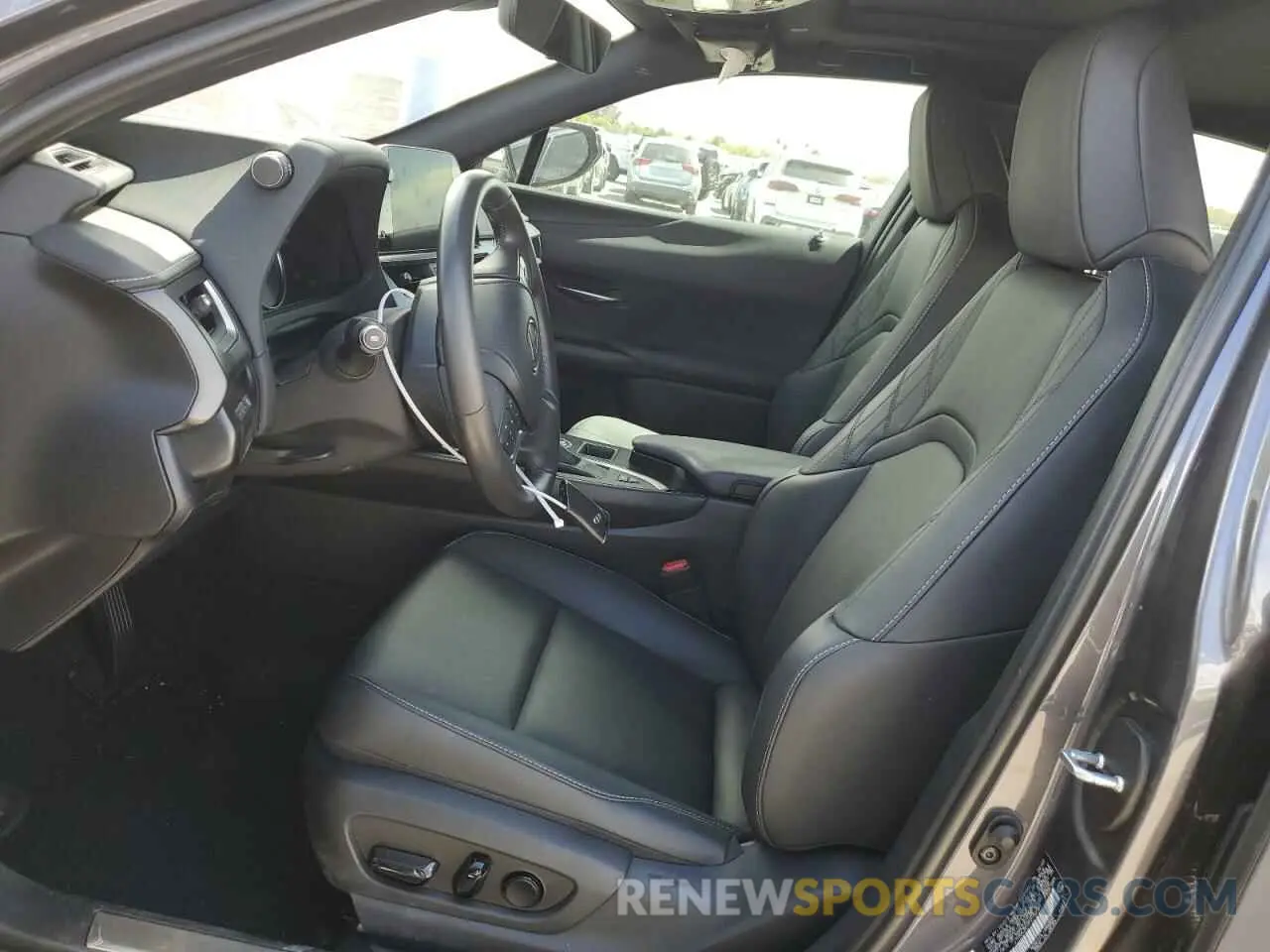 7 Фотография поврежденного автомобиля JTHX6JBH7P2152165 LEXUS UX 250H BA 2023