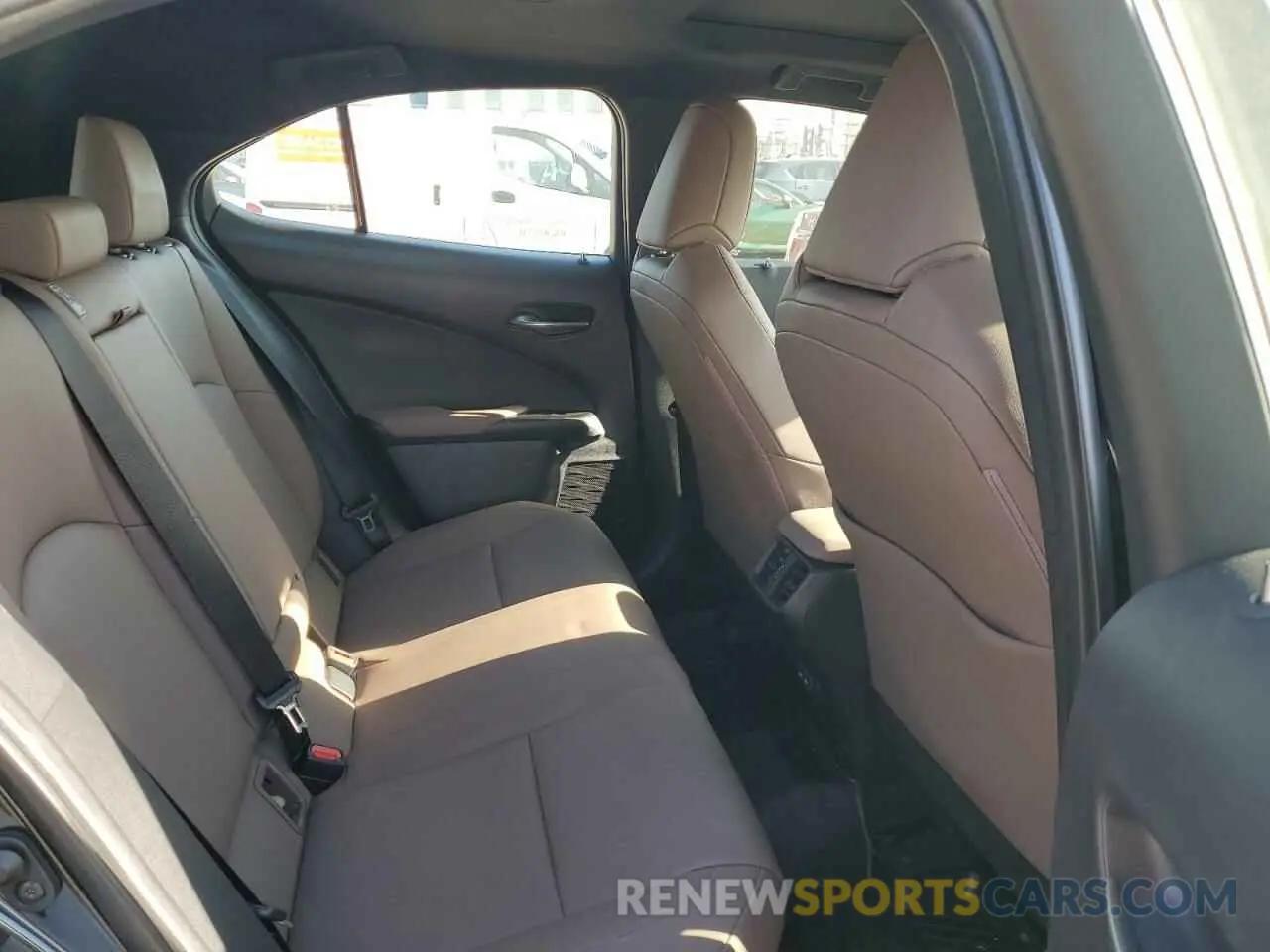 10 Фотография поврежденного автомобиля JTHP9JBH3P2063426 LEXUS UX 250H PR 2023