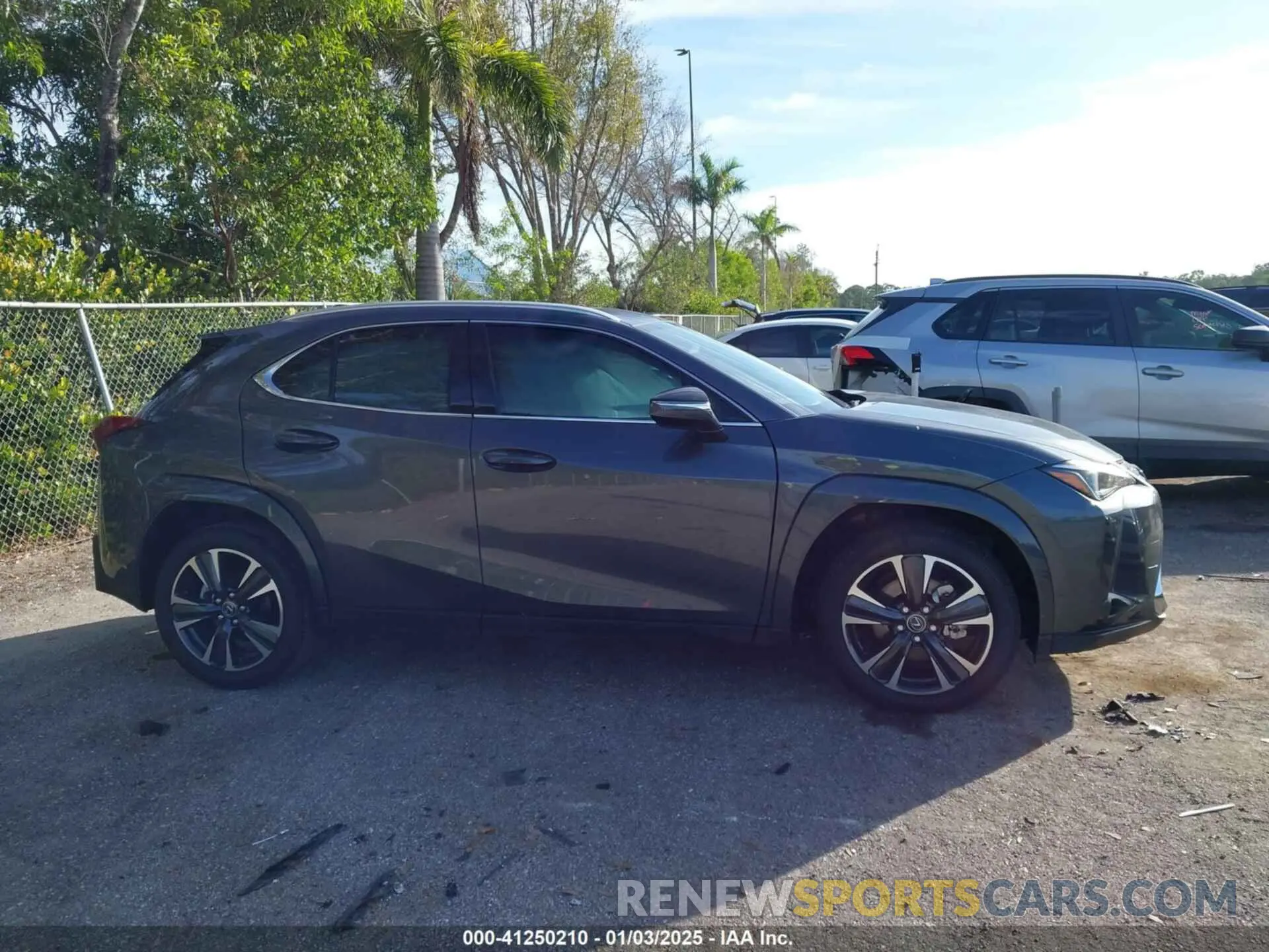 13 Фотография поврежденного автомобиля JTHYBJAH4S2008275 LEXUS UX 300H 2025
