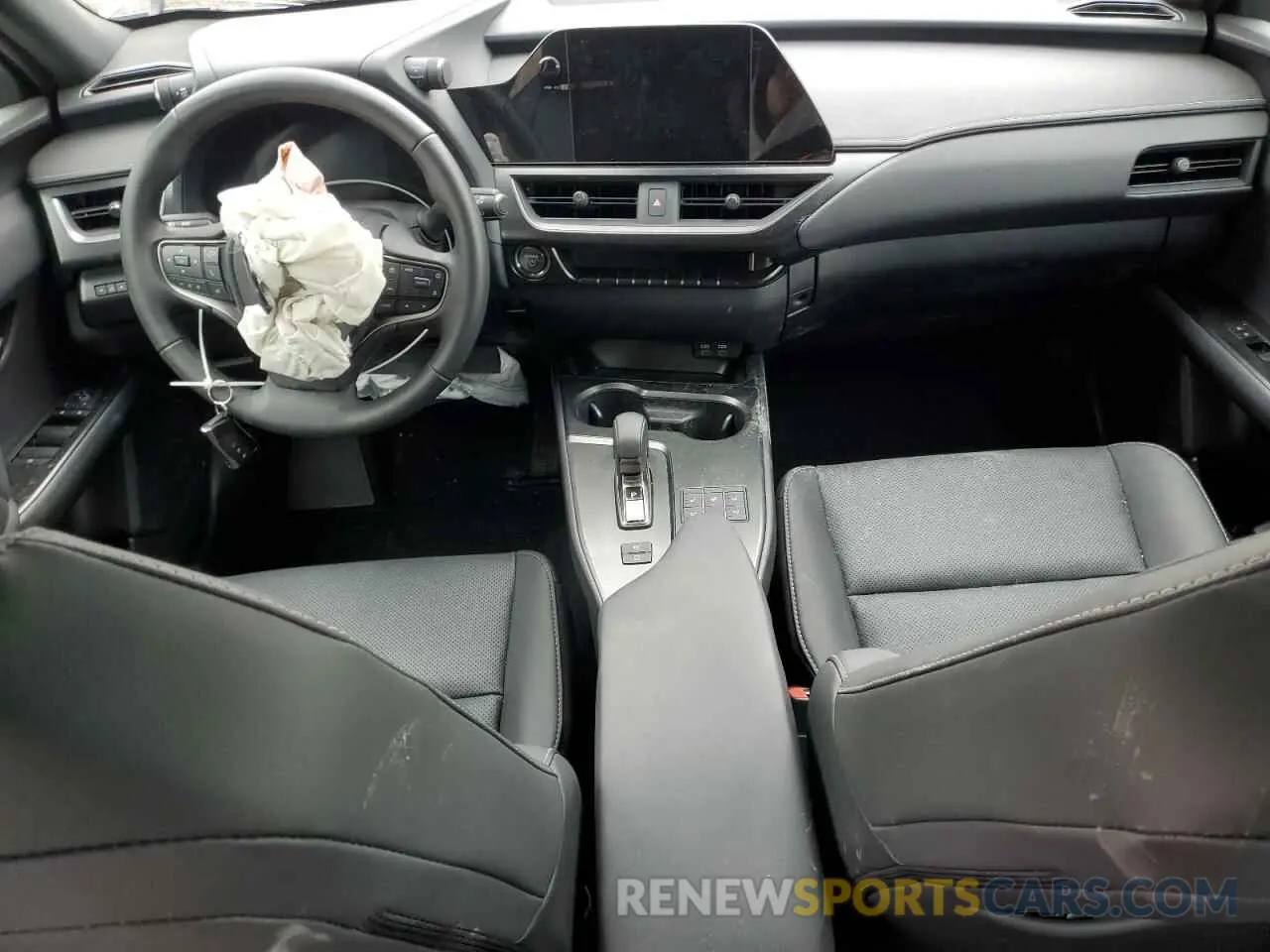 8 Фотография поврежденного автомобиля JTHUCJDH3S2002460 LEXUS UX 300H BA 2025