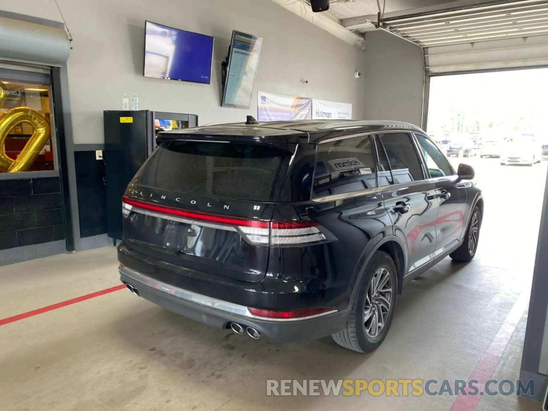 2 Фотография поврежденного автомобиля 5LM5J6XC9LGL25126 LINCOLN AVIATOR 2020