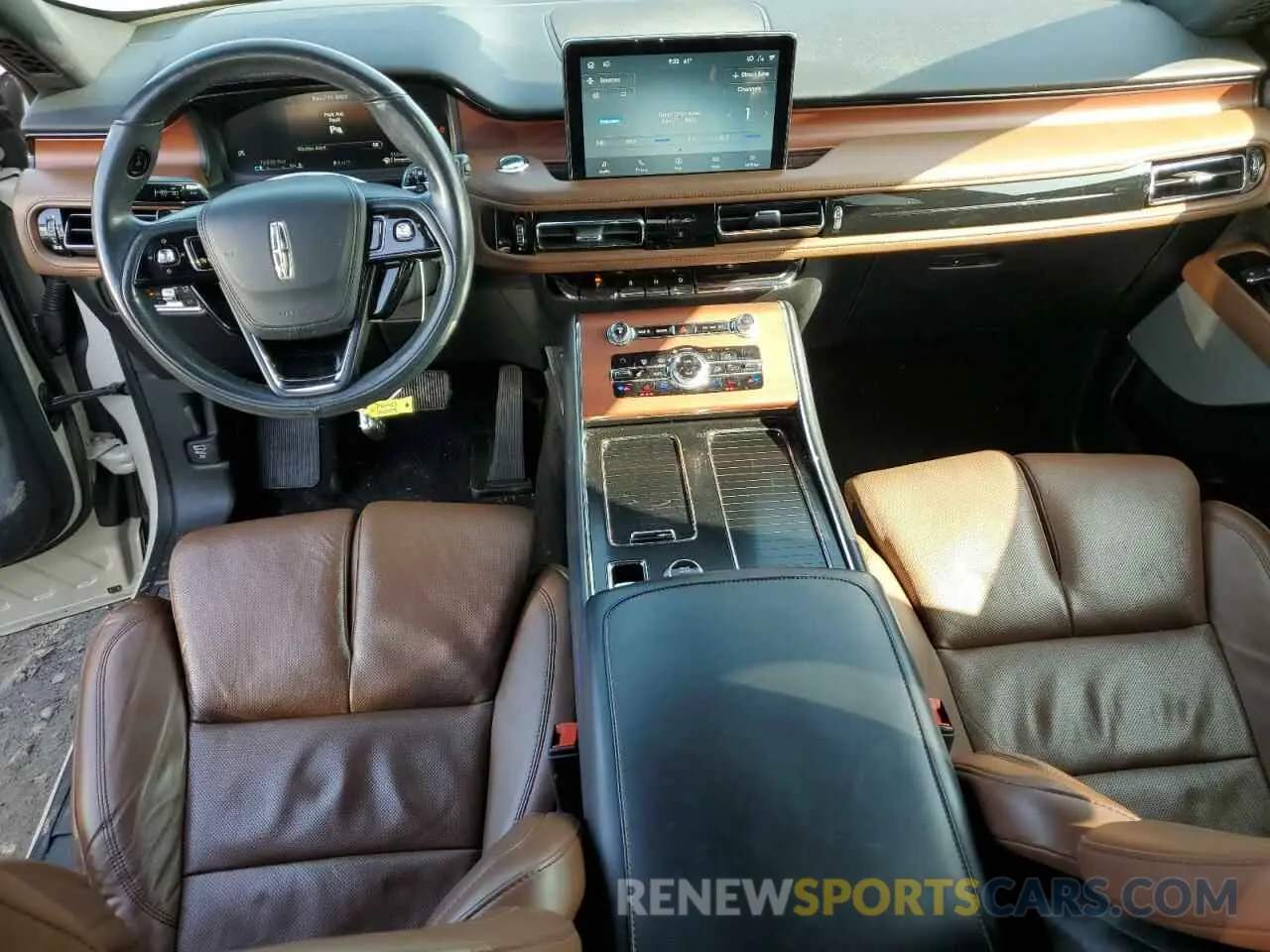 8 Фотография поврежденного автомобиля 5LM5J7WC7LGL29103 LINCOLN AVIATOR 2020