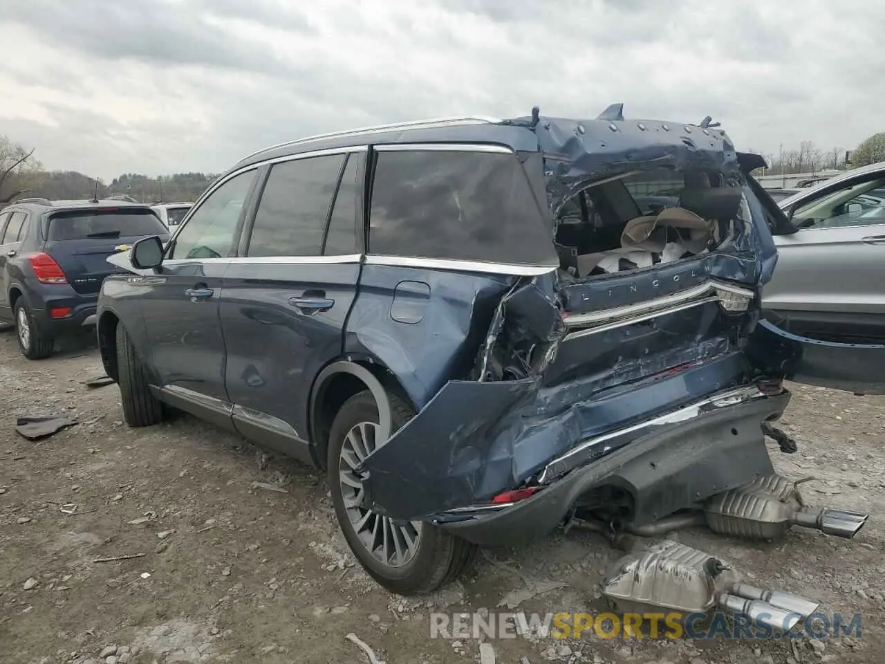 2 Фотография поврежденного автомобиля 5LM5J7XC0LGL28390 LINCOLN AVIATOR 2020