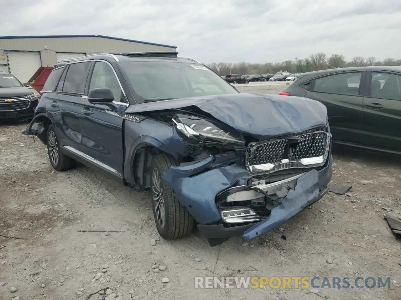 4 Фотография поврежденного автомобиля 5LM5J7XC0LGL28390 LINCOLN AVIATOR 2020