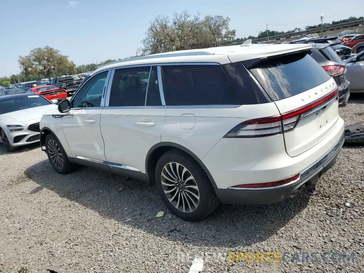 2 Photograph of a damaged car 5LM5J7XC2LGL16550 LINCOLN AVIATOR 2020