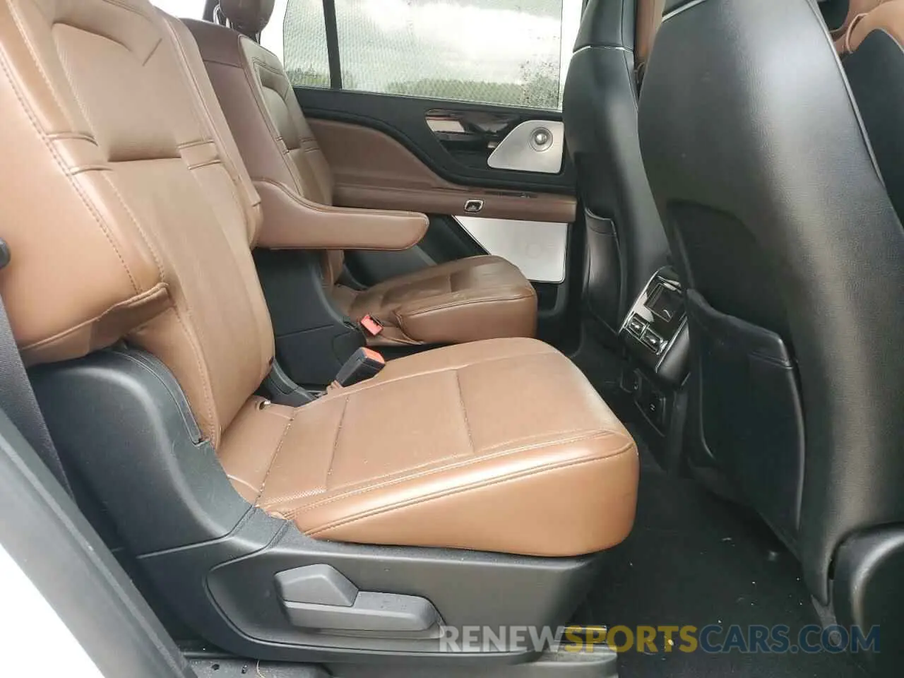 11 Фотография поврежденного автомобиля 5LM5J7XC6LGL06877 LINCOLN AVIATOR 2020