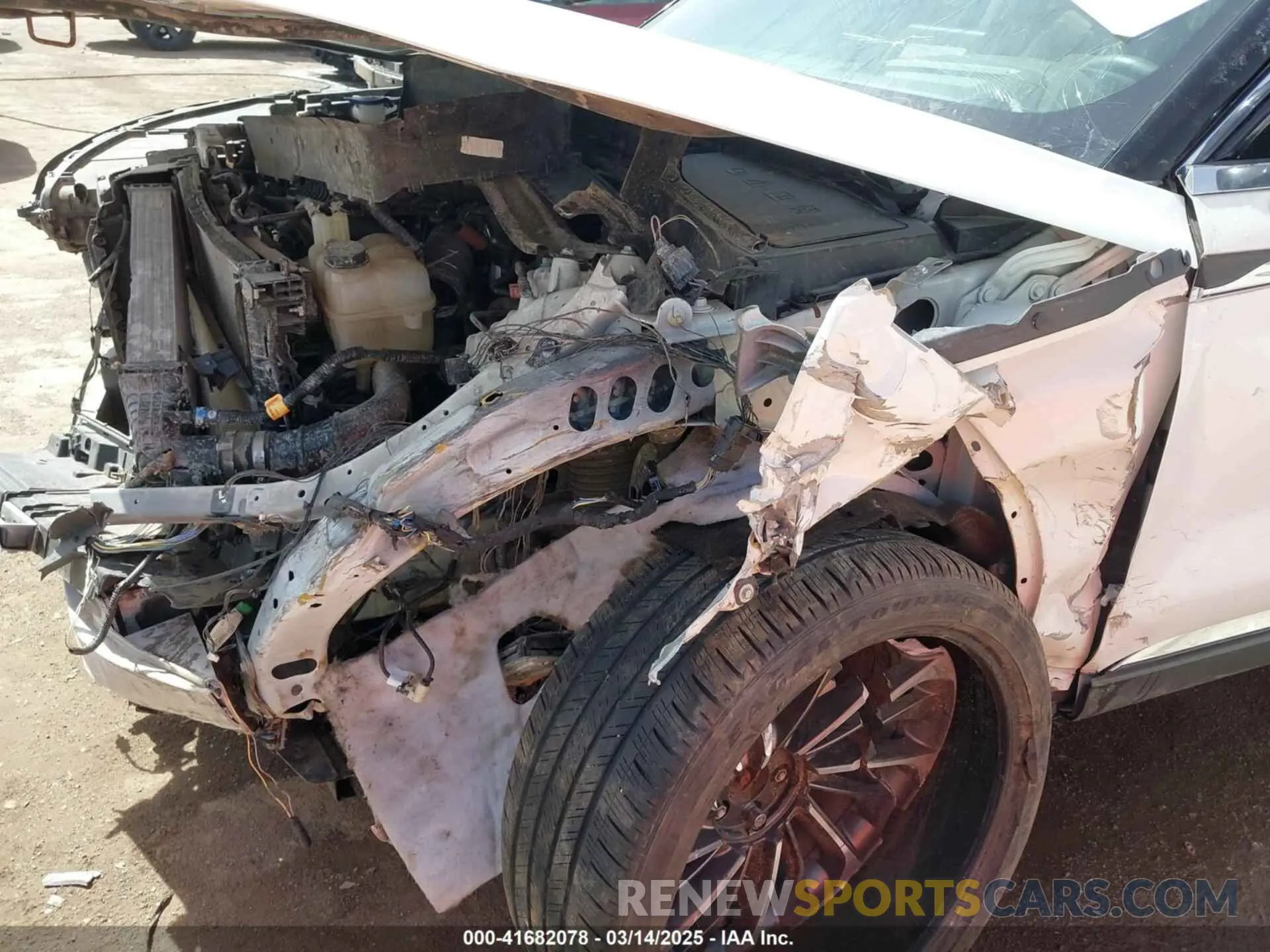 6 Фотография поврежденного автомобиля 5LM5J7XC8LGL11059 LINCOLN AVIATOR 2020