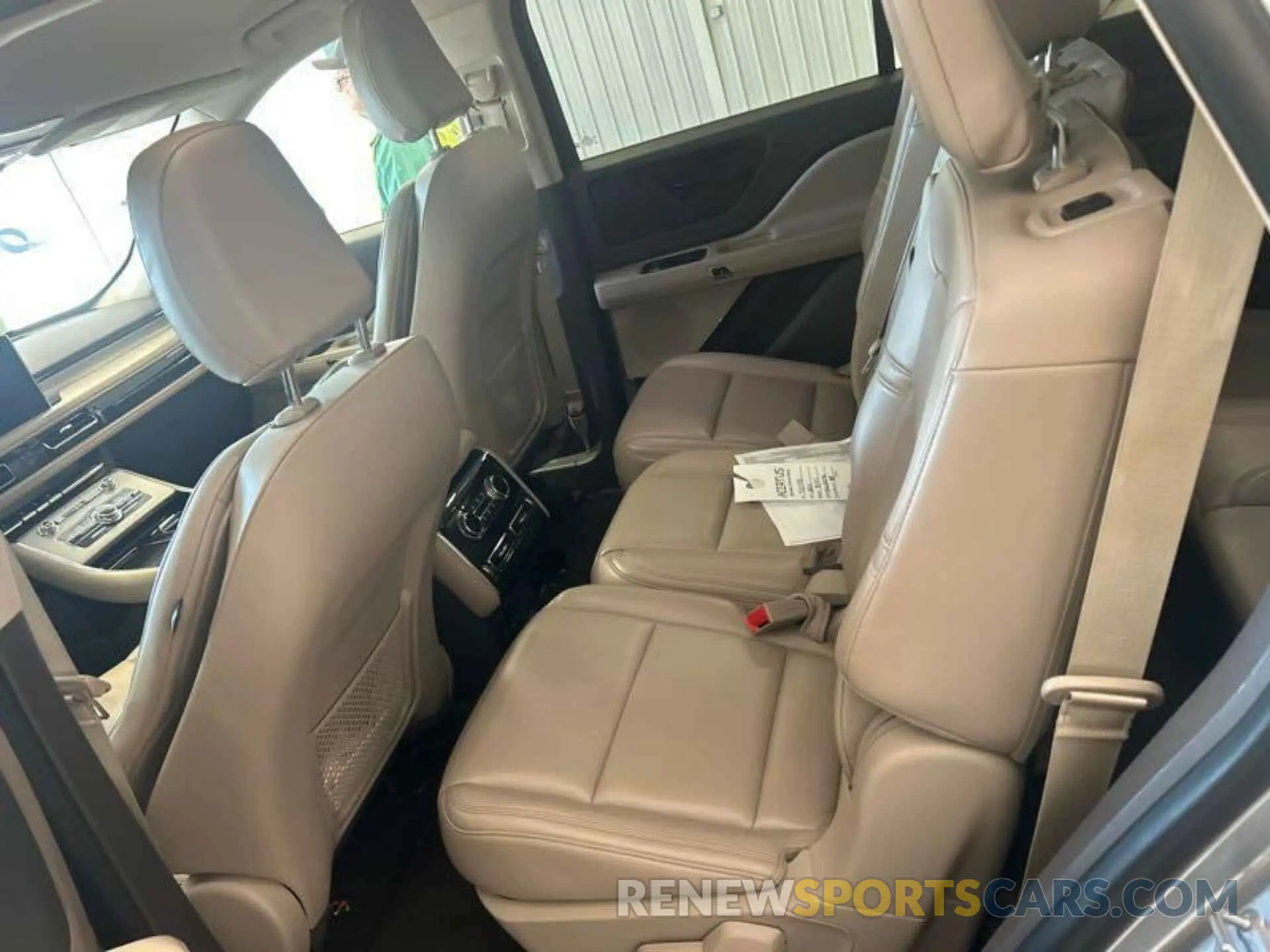12 Photograph of a damaged car 5LM5J6WCXMGL08046 LINCOLN AVIATOR 2021