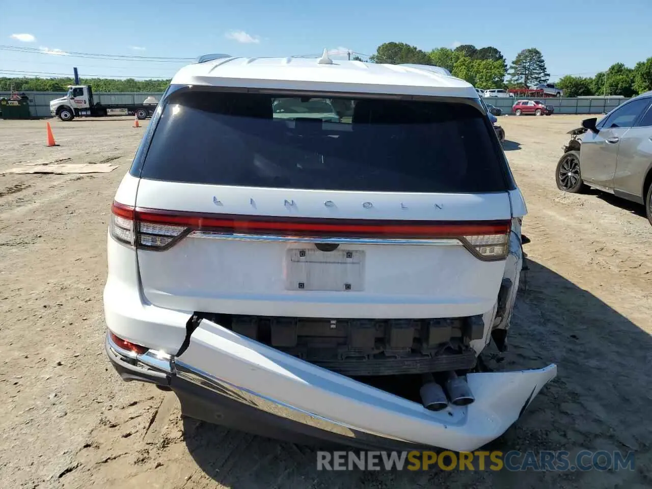 6 Photograph of a damaged car 5LM5J7WC9MGL10392 LINCOLN AVIATOR 2021