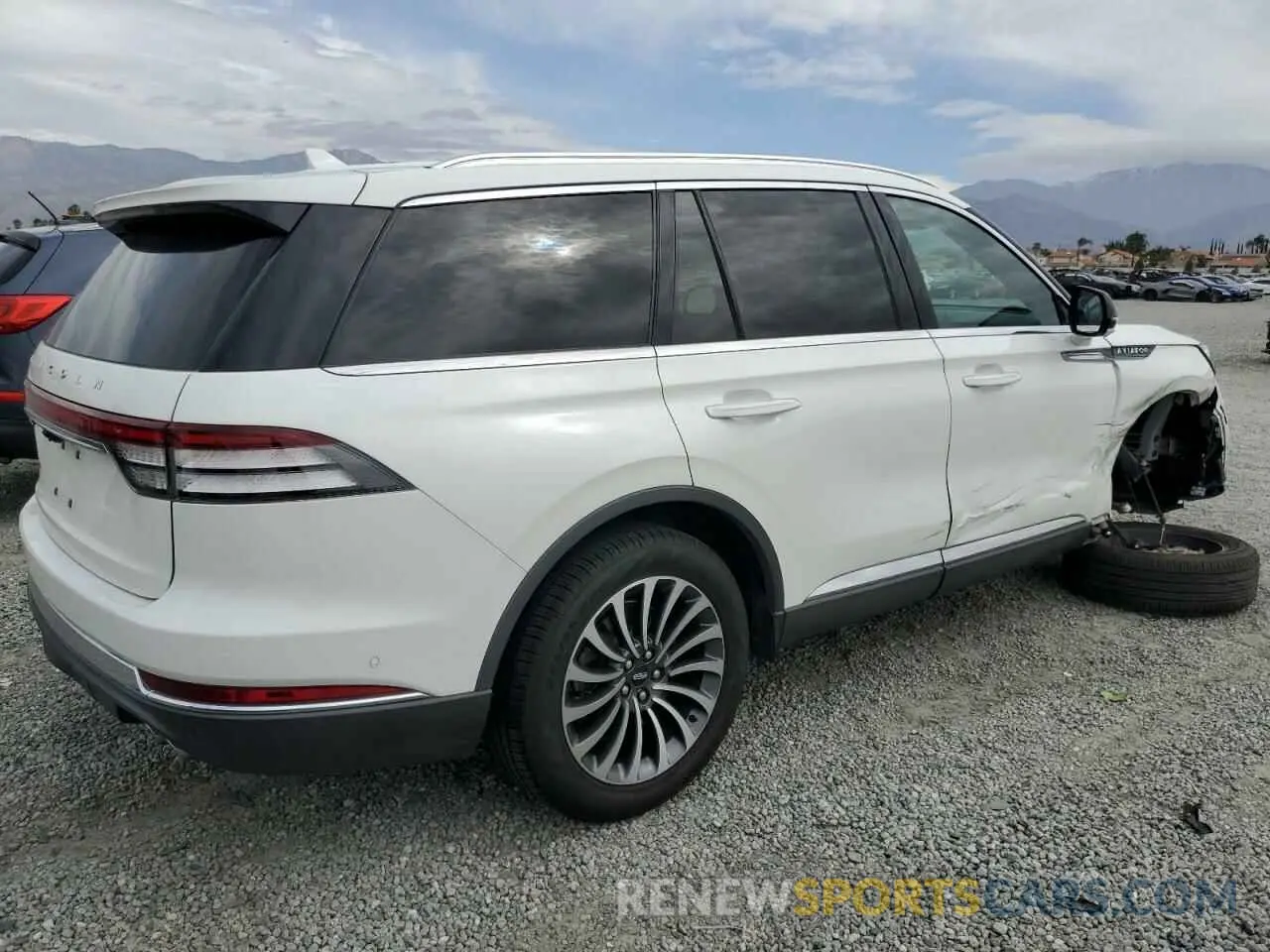 3 Photograph of a damaged car 5LM5J7WCXMGL02334 LINCOLN AVIATOR 2021