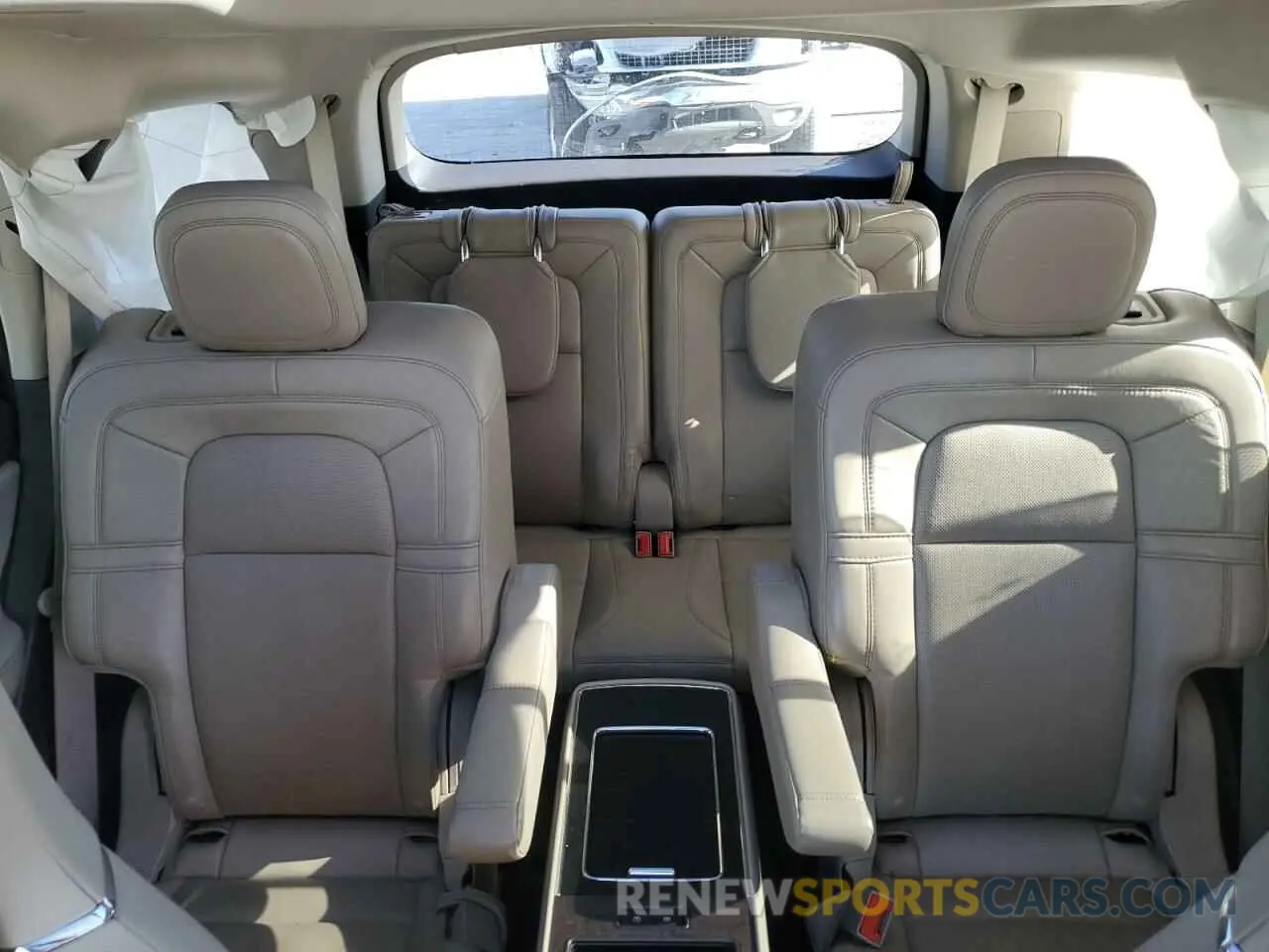10 Photograph of a damaged car 5LM5J7WCXMGL07498 LINCOLN AVIATOR 2021